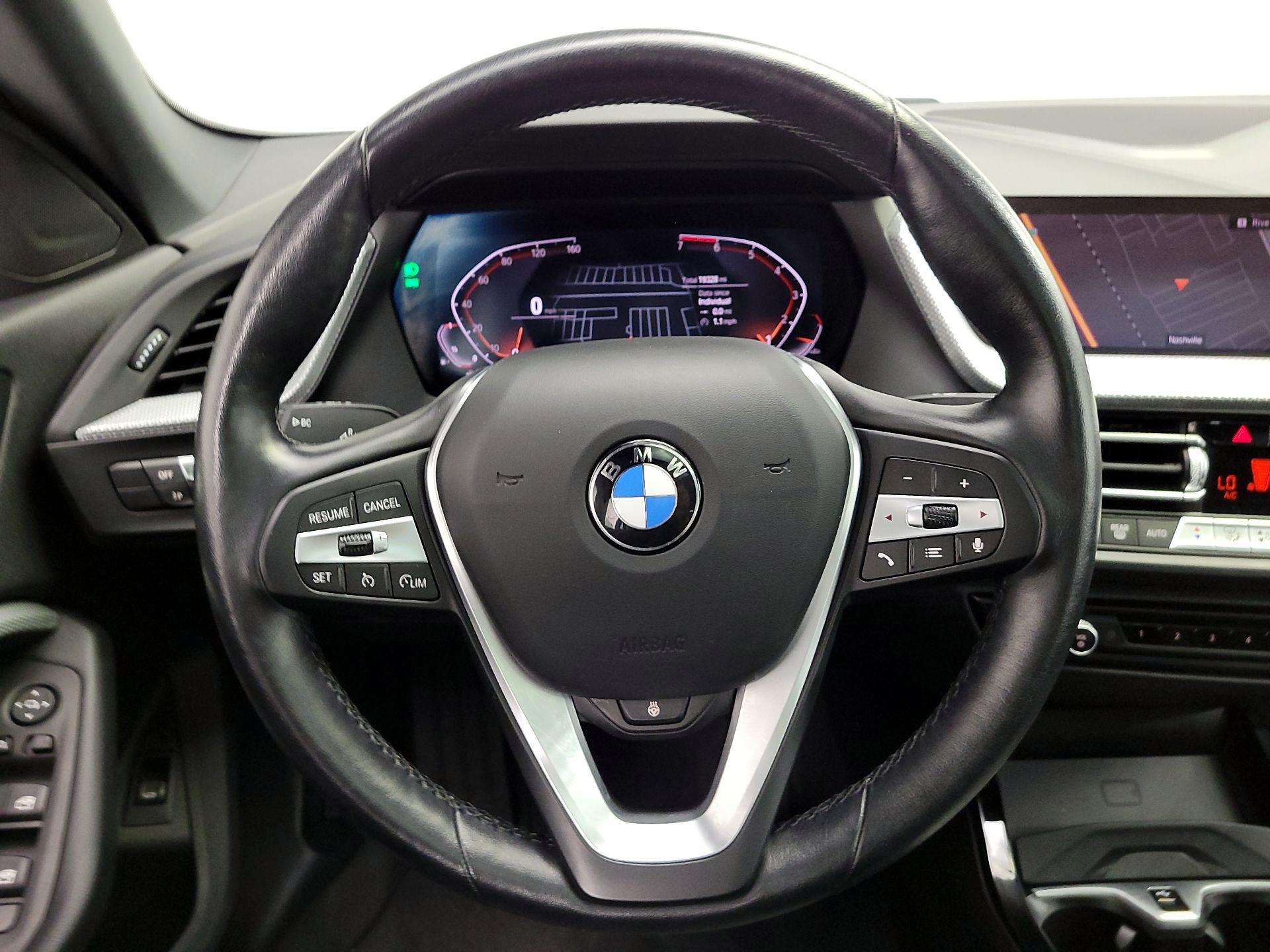 Thumbnail: 2024 BMW 2 Series - 10