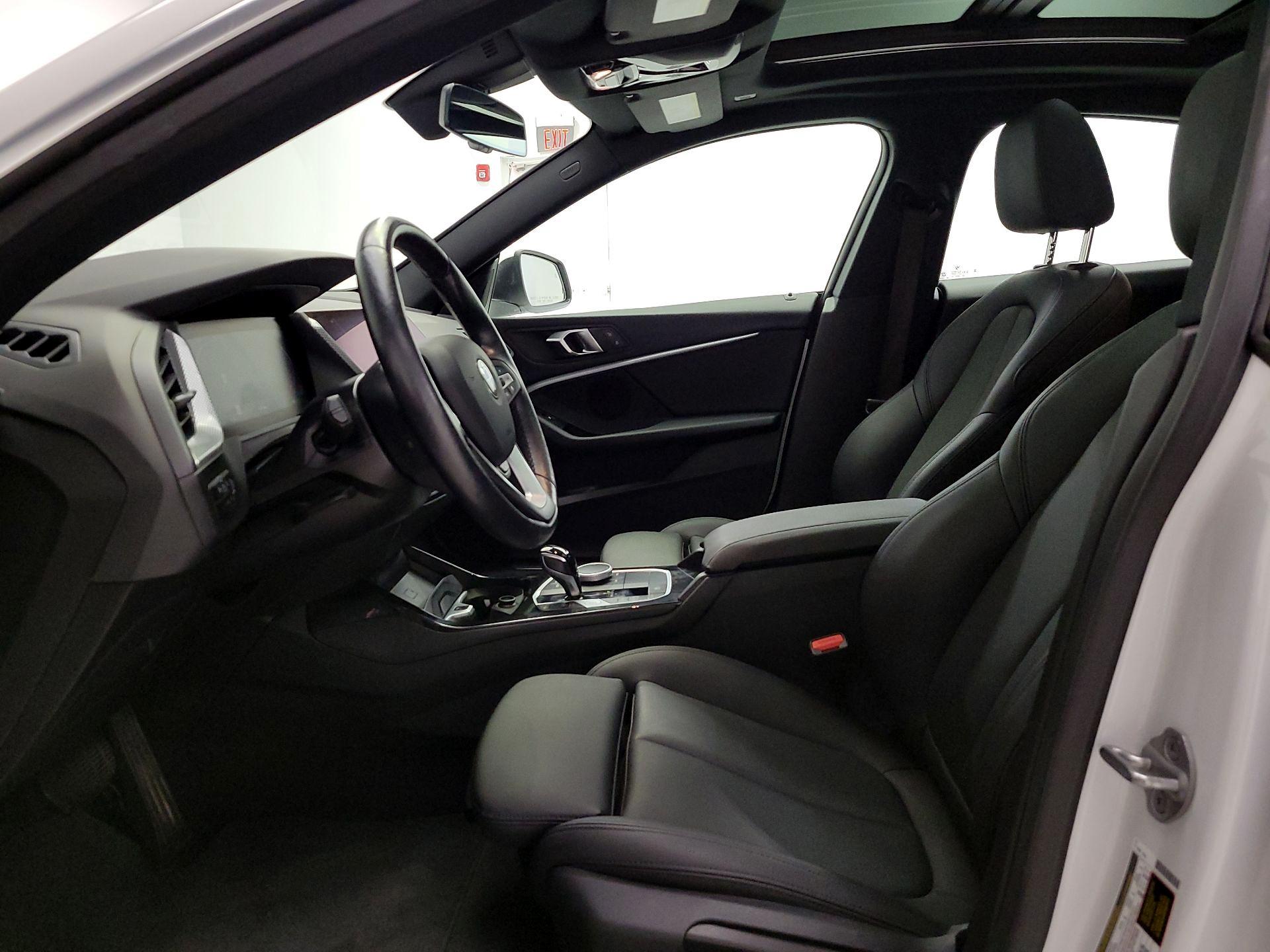 Thumbnail: 2024 BMW 2 Series - 11