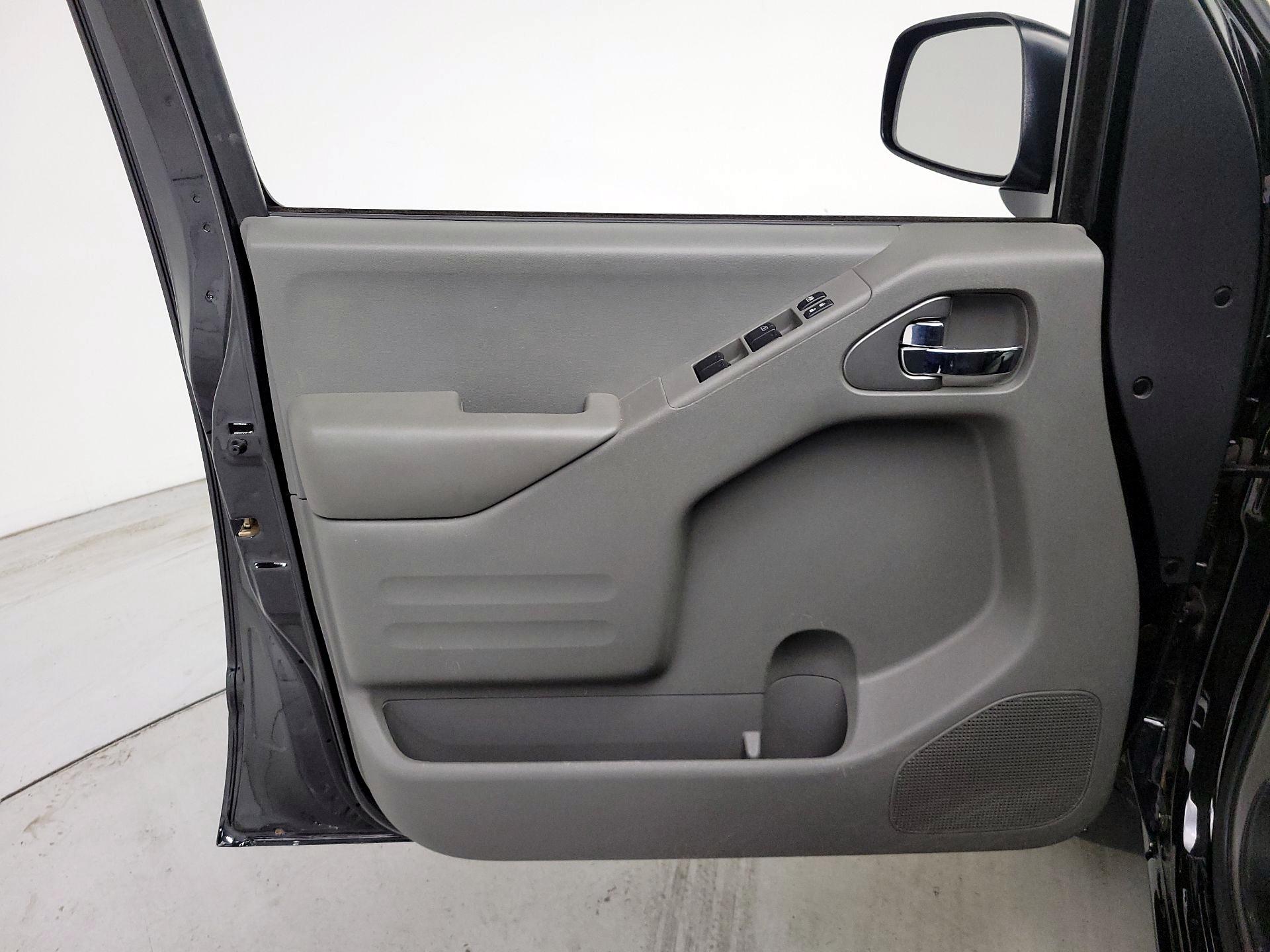 Thumbnail: 2021 Nissan Frontier - 12