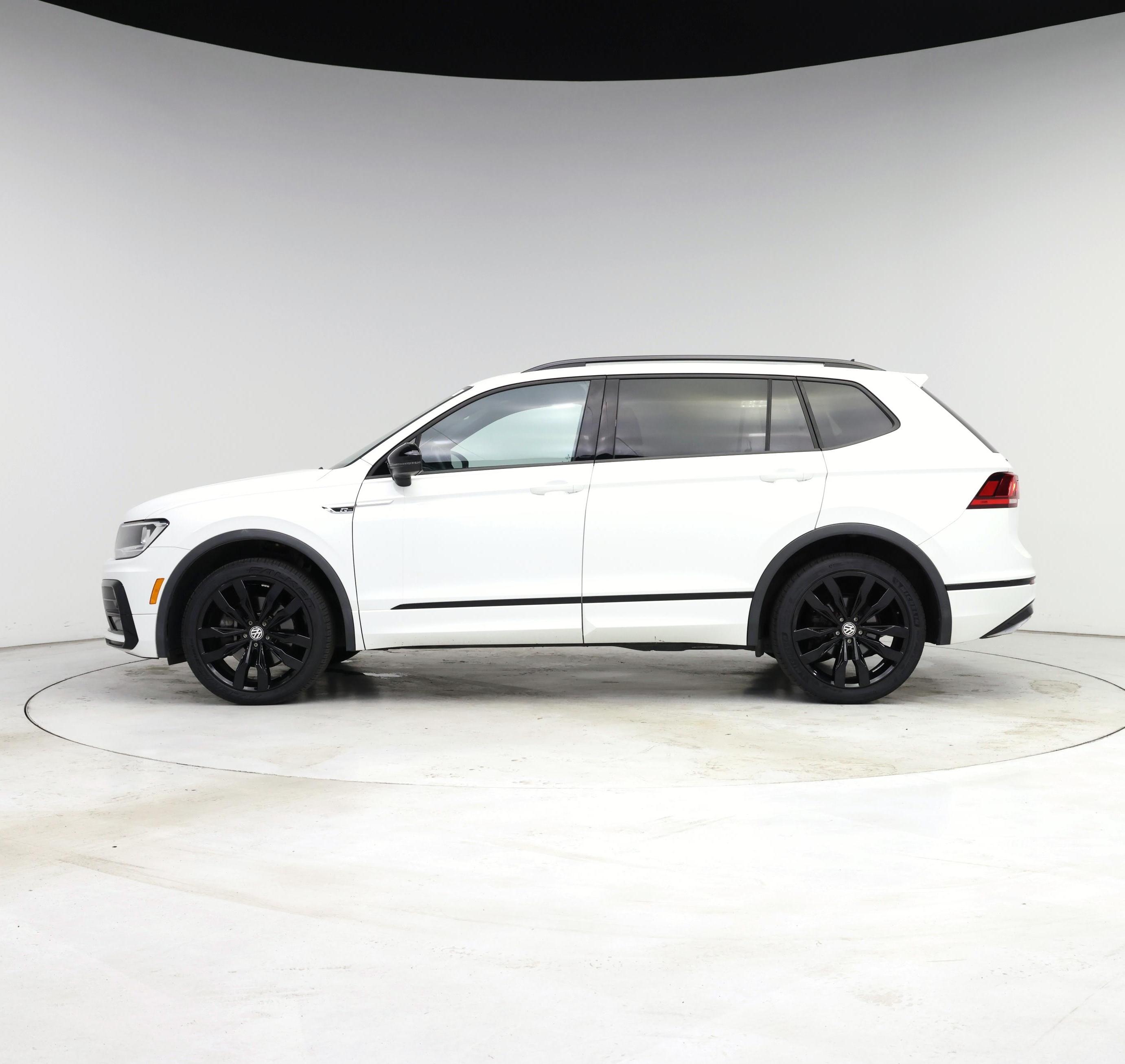 Thumbnail: 2021 Volkswagen Tiguan - 3