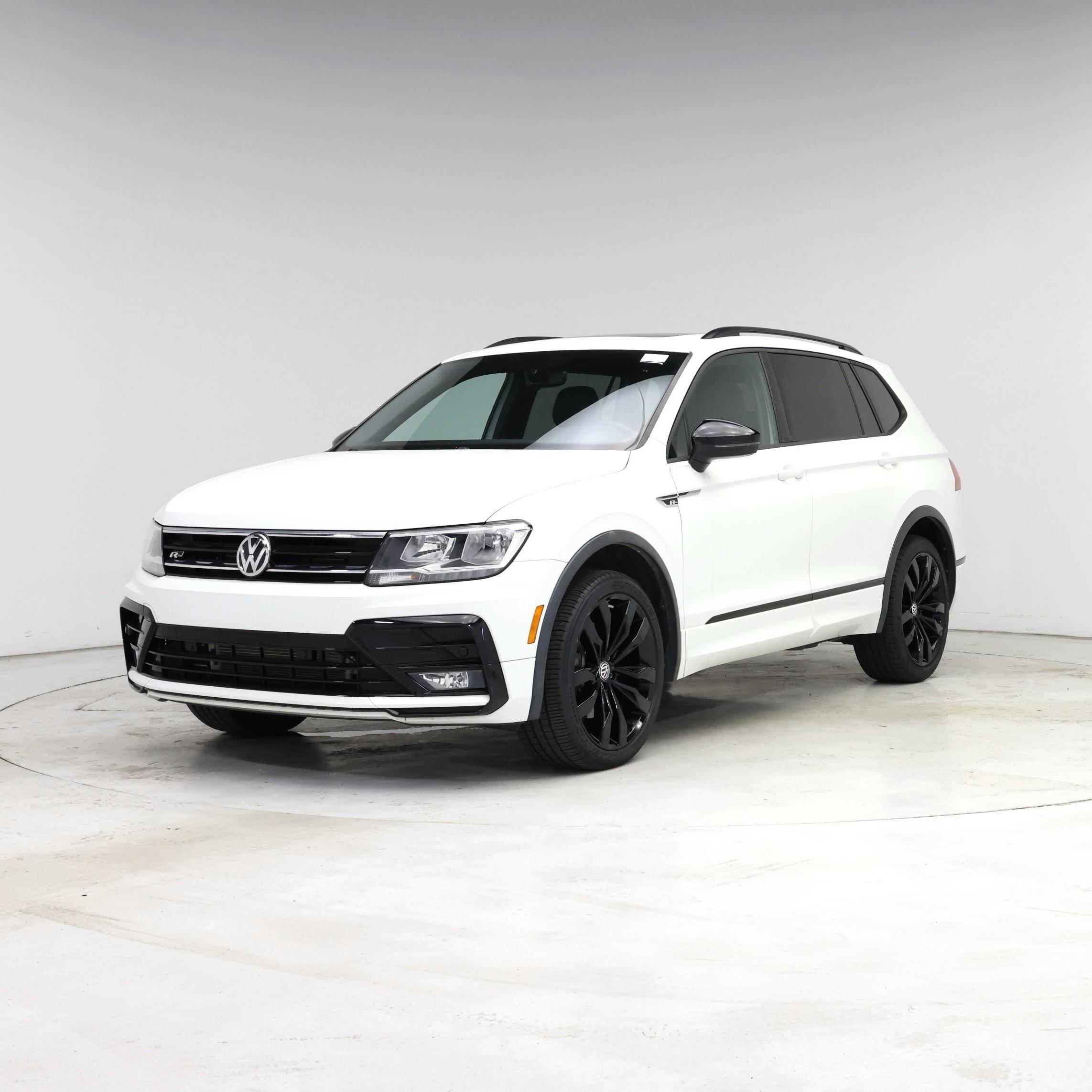 Thumbnail: 2021 Volkswagen Tiguan - 4