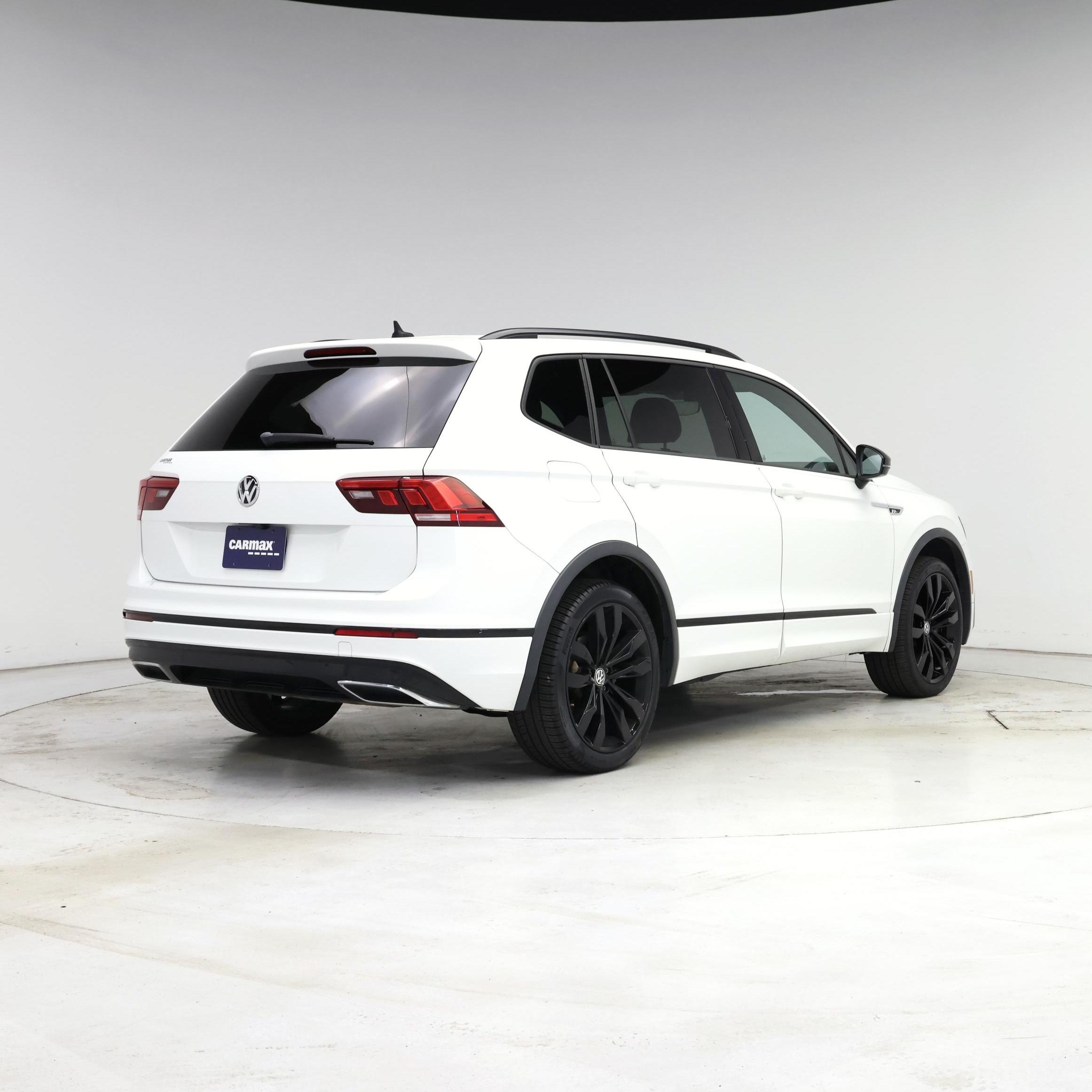 Thumbnail: 2021 Volkswagen Tiguan - 8