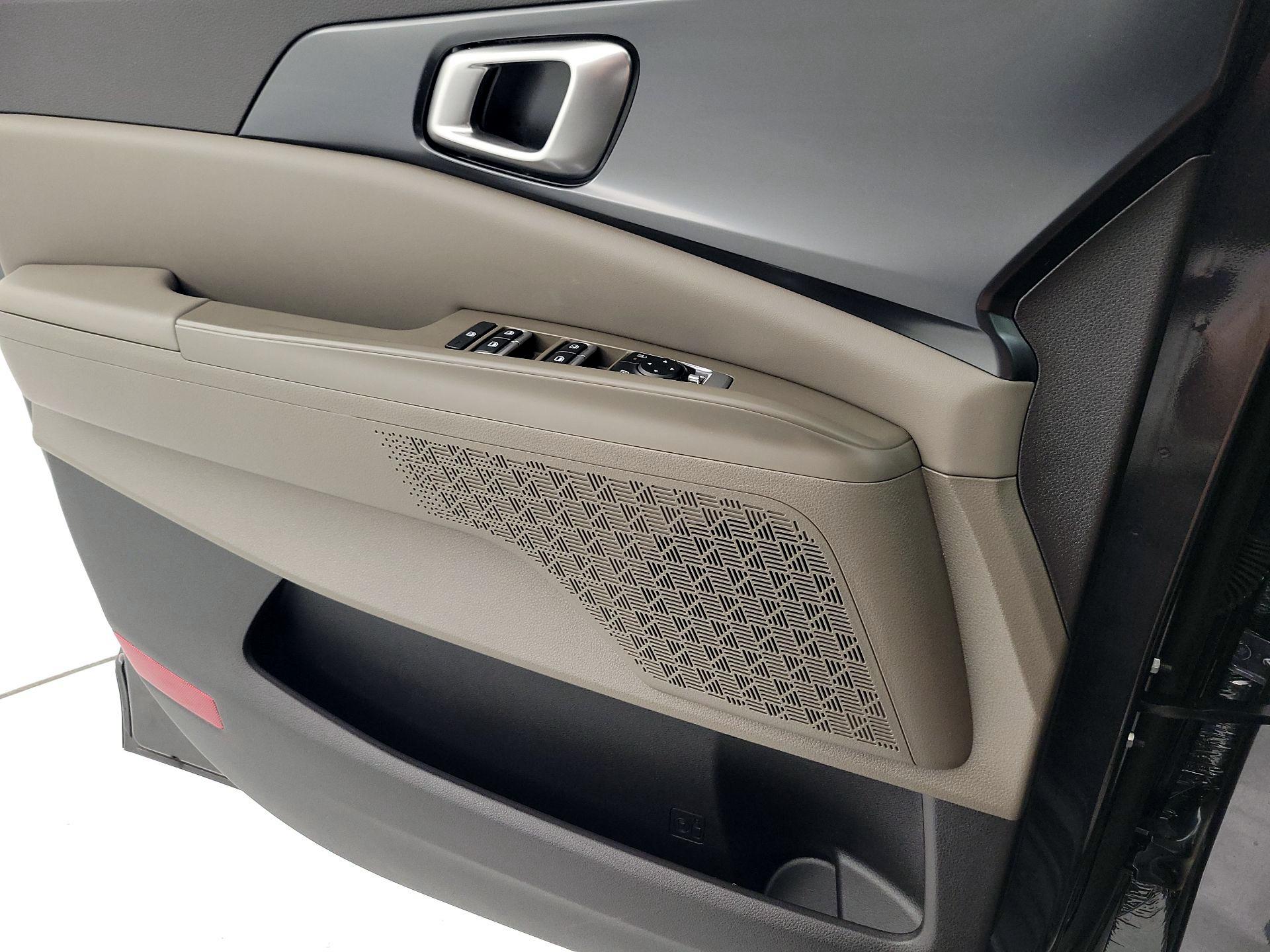 Thumbnail: 2026 Kia Carnival - 12