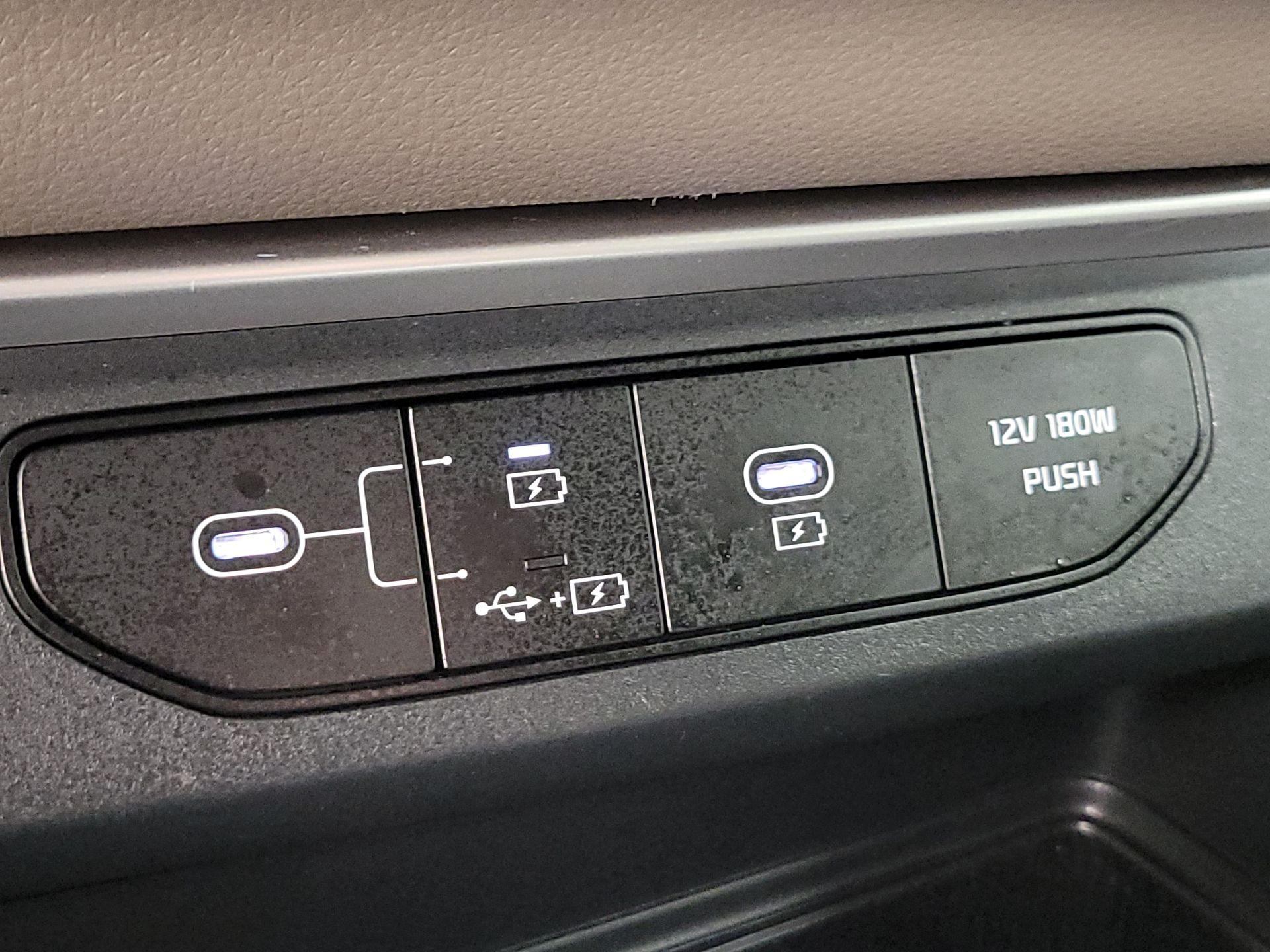 Thumbnail: 2026 Kia Carnival - 19