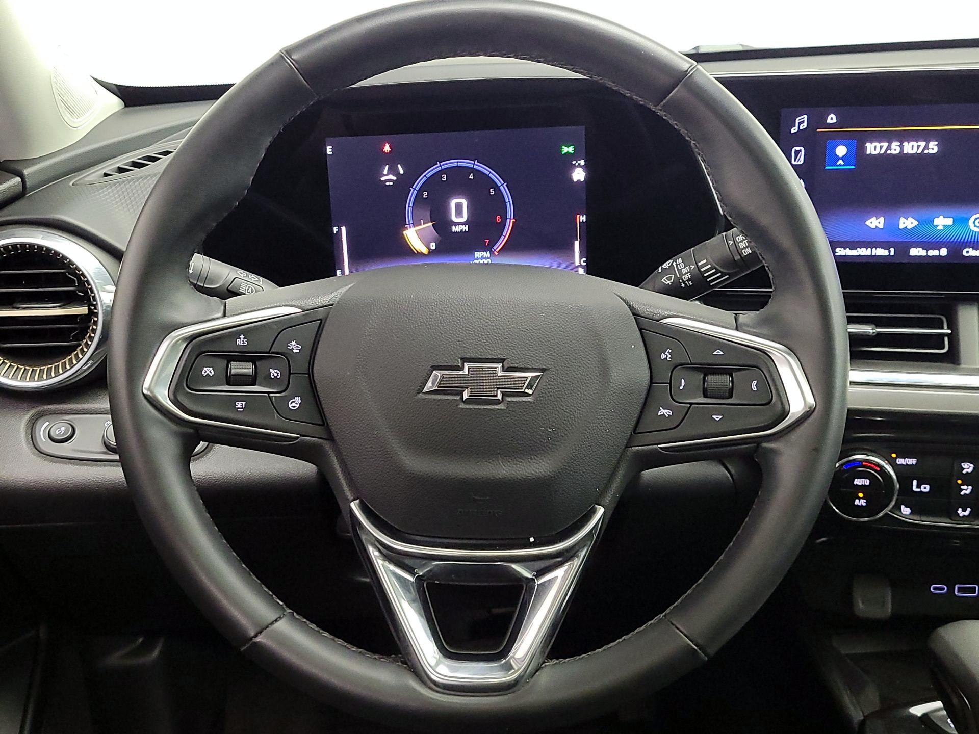 Thumbnail: 2025 Chevrolet Trax - 10
