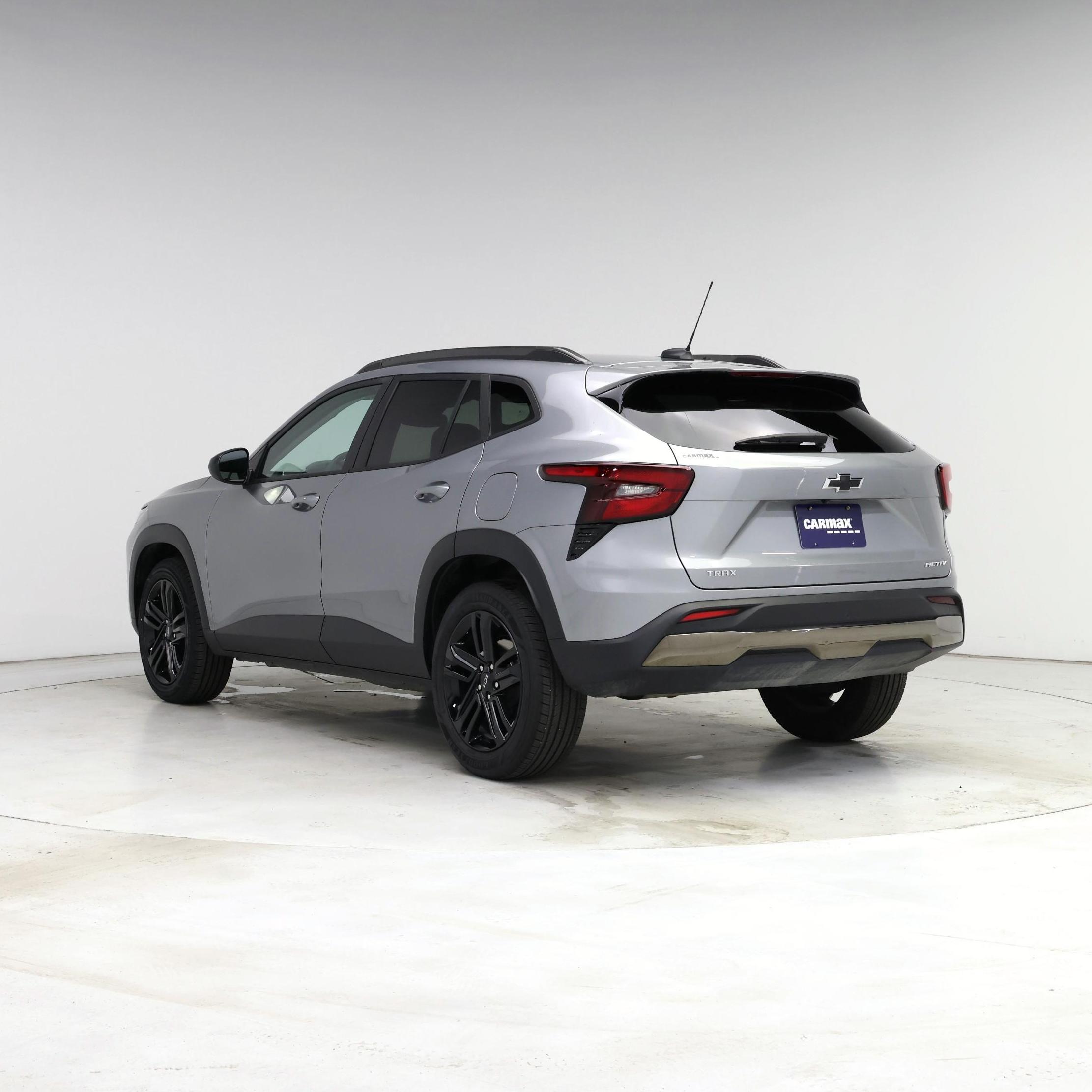 Thumbnail: 2025 Chevrolet Trax - 2