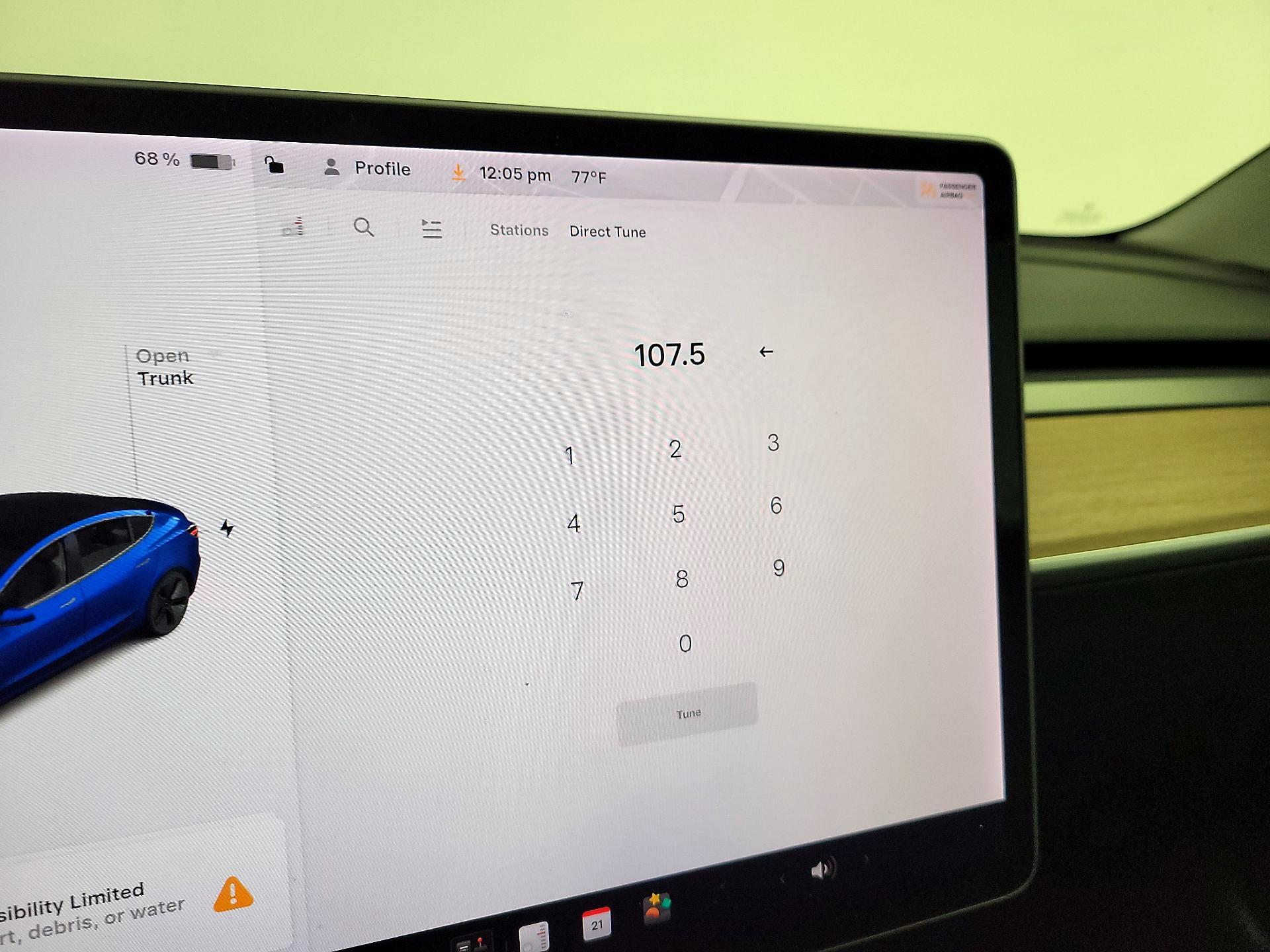 Thumbnail: 2021 Tesla Model 3 - 15