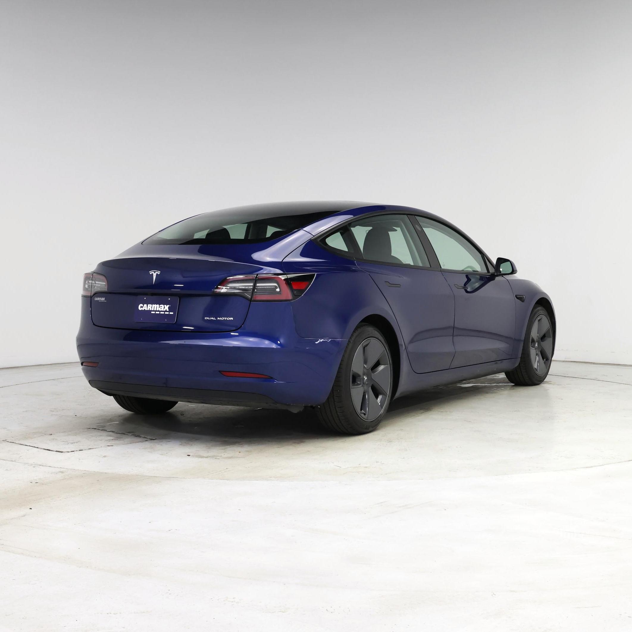 Thumbnail: 2021 Tesla Model 3 - 8