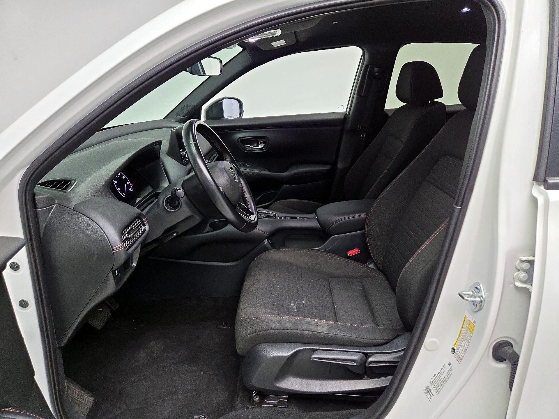 Thumbnail: 2025 Honda HR-V - 11