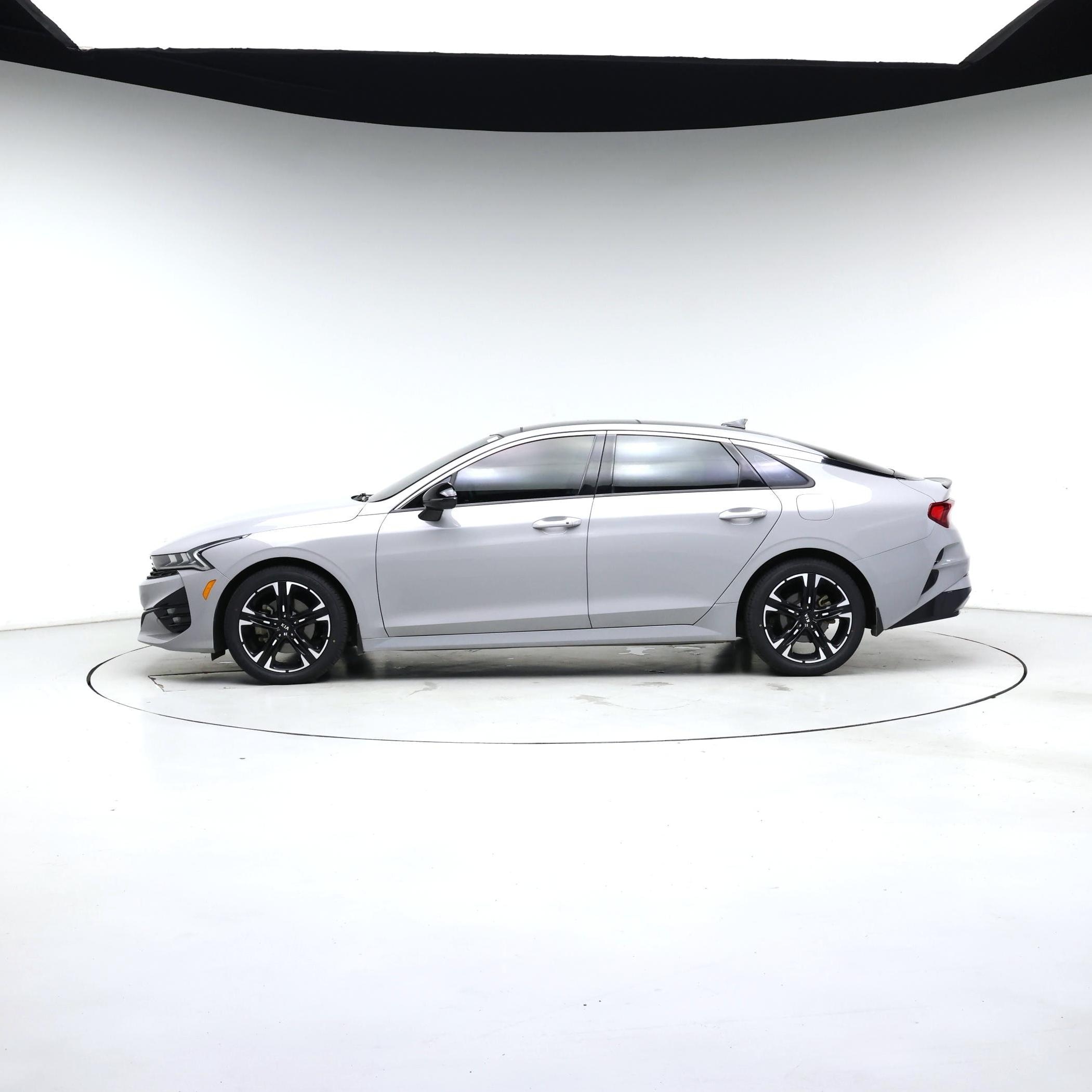 Thumbnail: 2021 Kia K5 - 3
