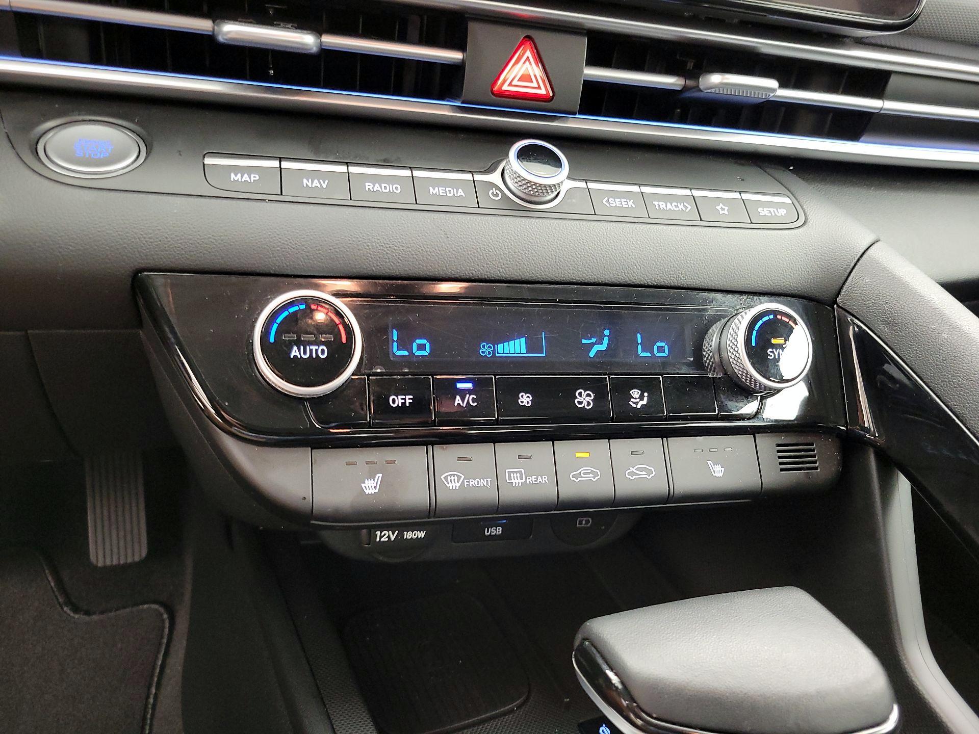 Thumbnail: 2024 Hyundai Elantra - 17