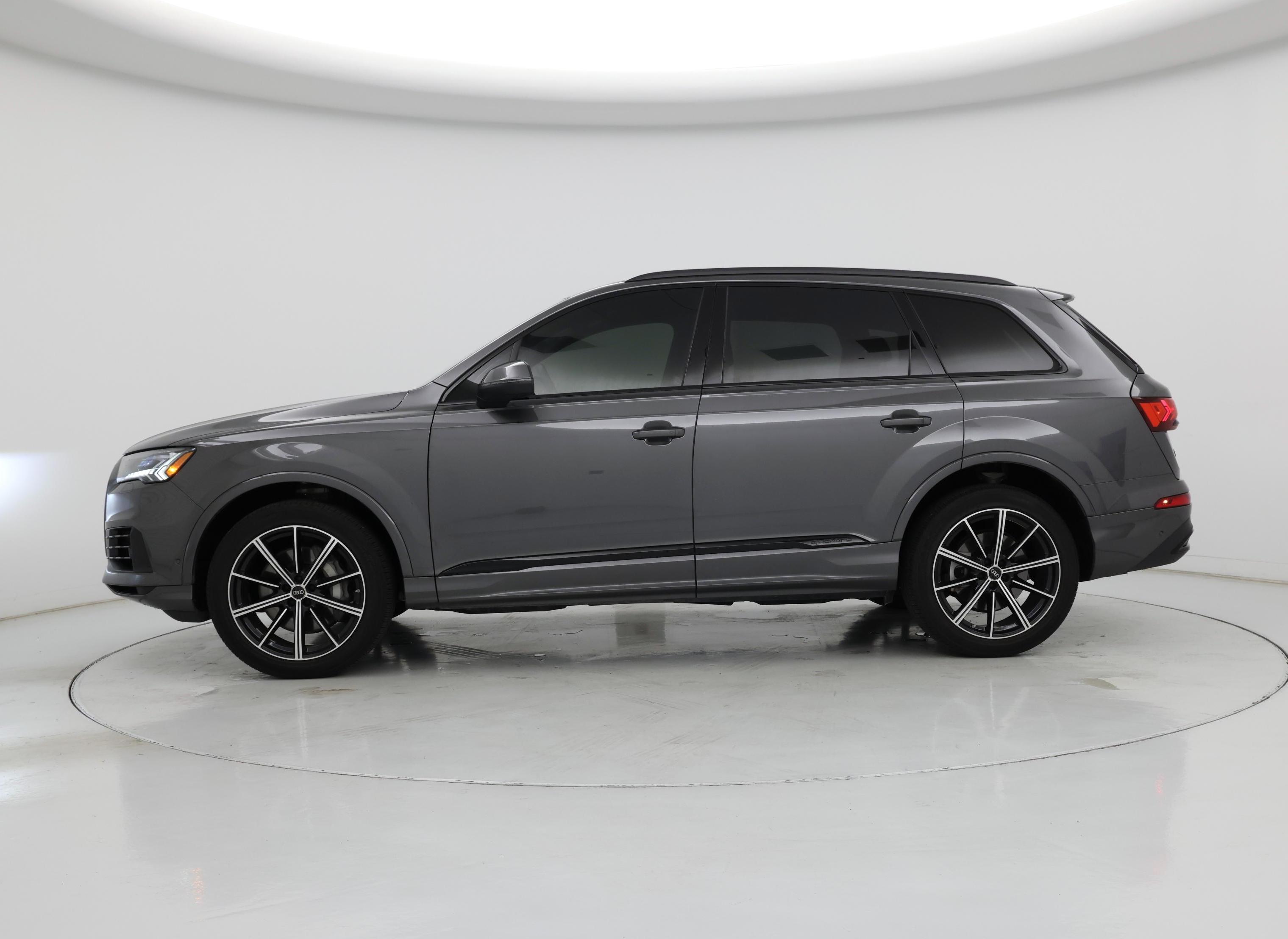 Thumbnail: 2024 Audi Q7 - 3