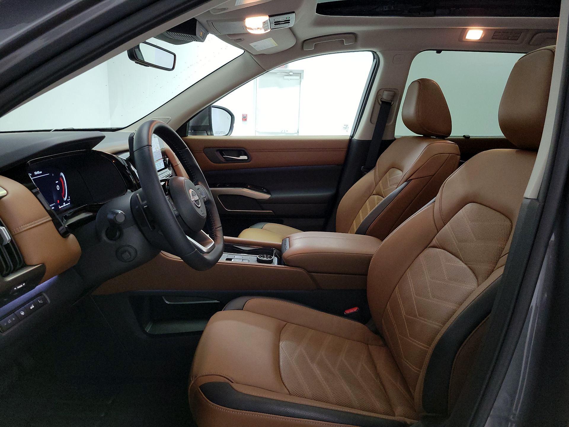 Thumbnail: 2025 Nissan Pathfinder - 11