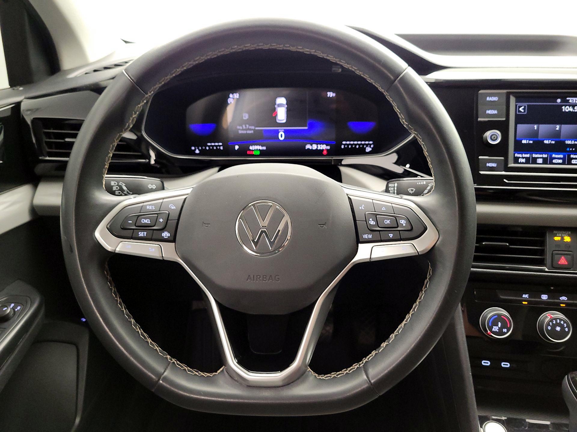 Thumbnail: 2023 Volkswagen Taos - 10