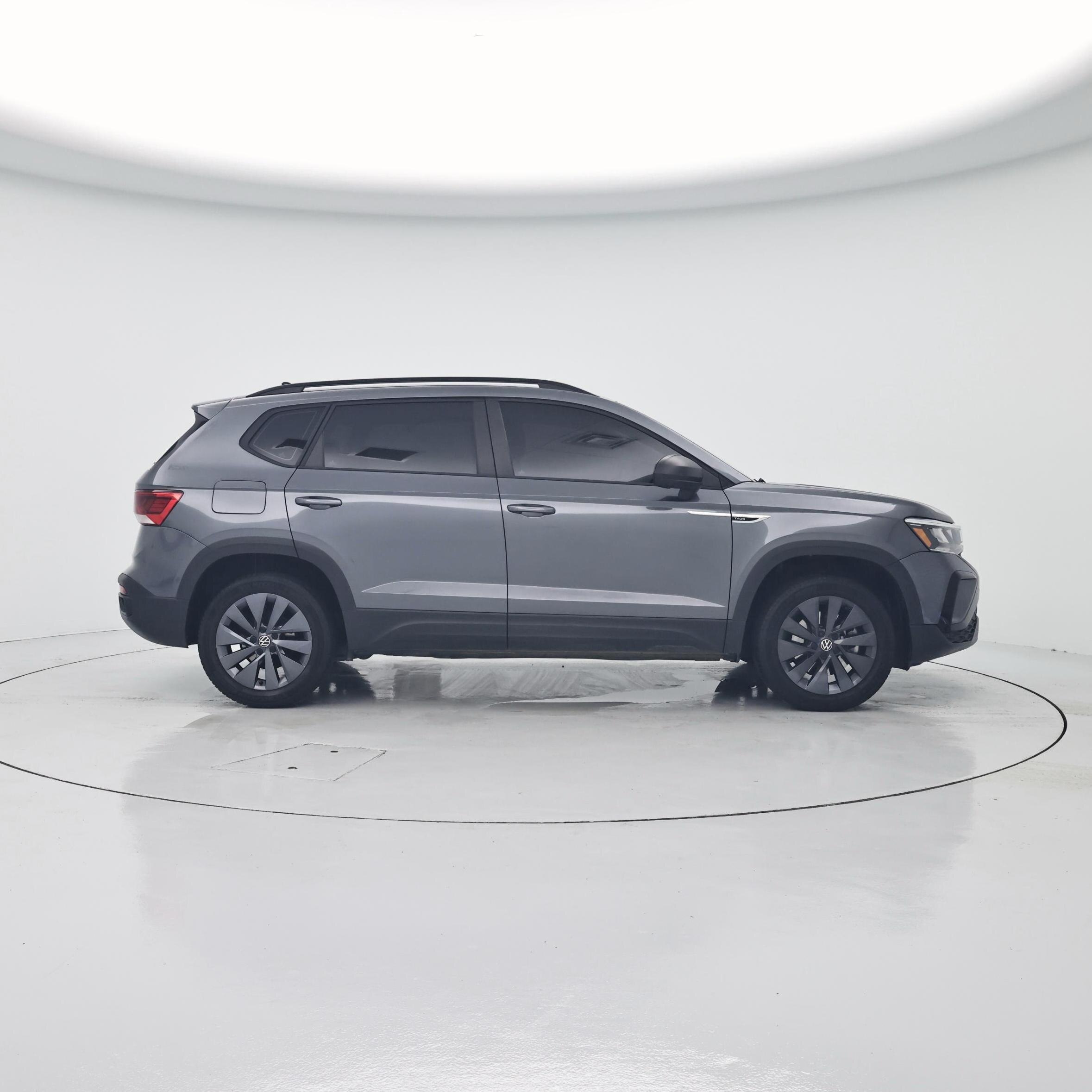 Thumbnail: 2023 Volkswagen Taos - 7
