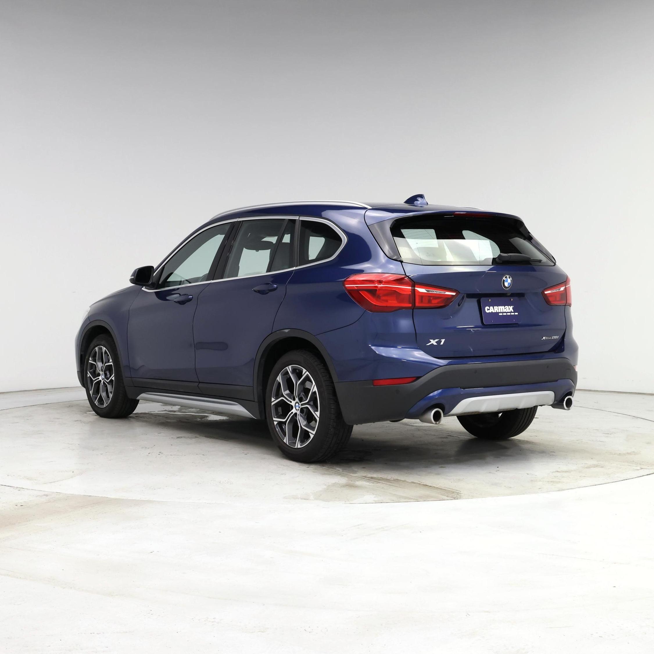 Thumbnail: 2021 BMW X1 - 2