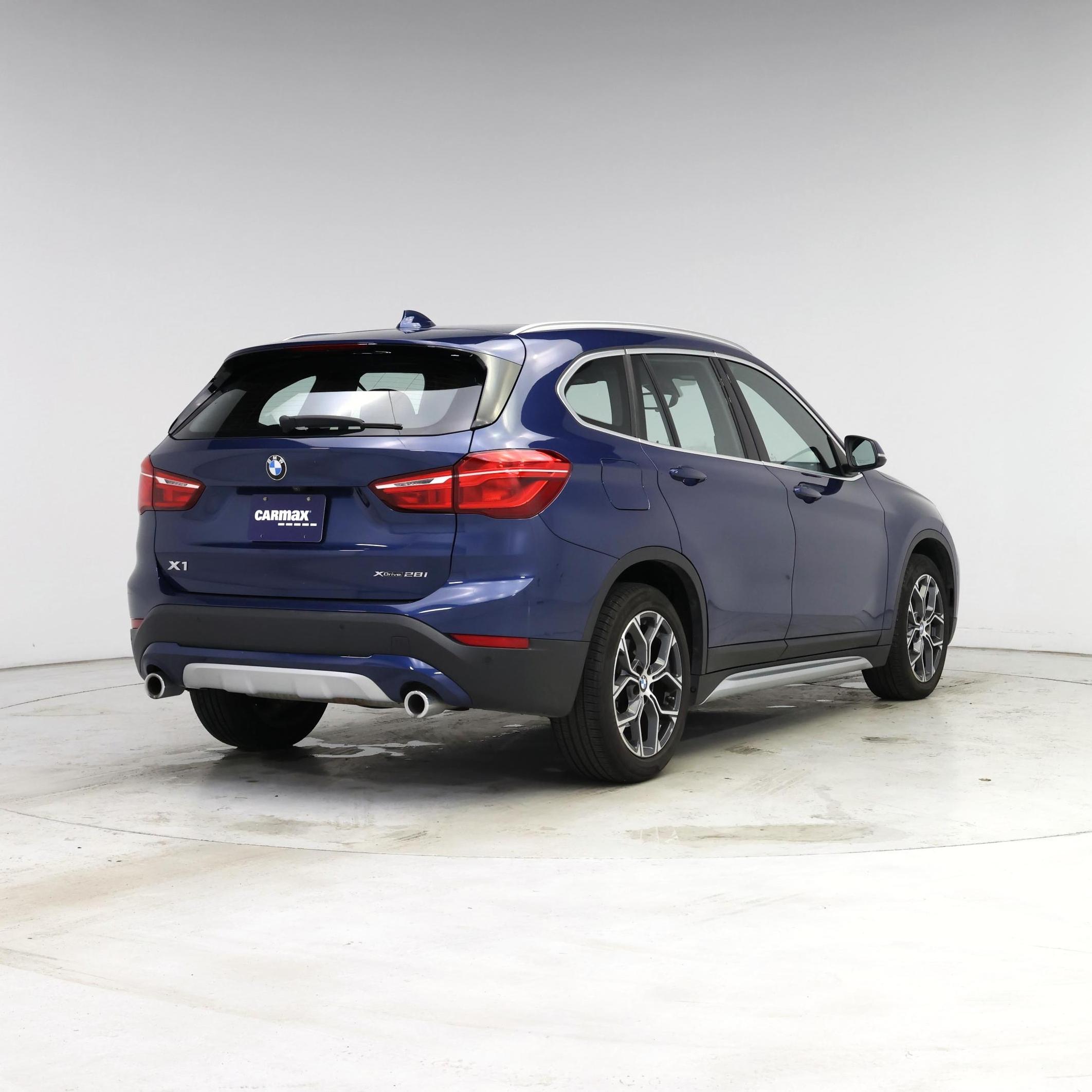 Thumbnail: 2021 BMW X1 - 8