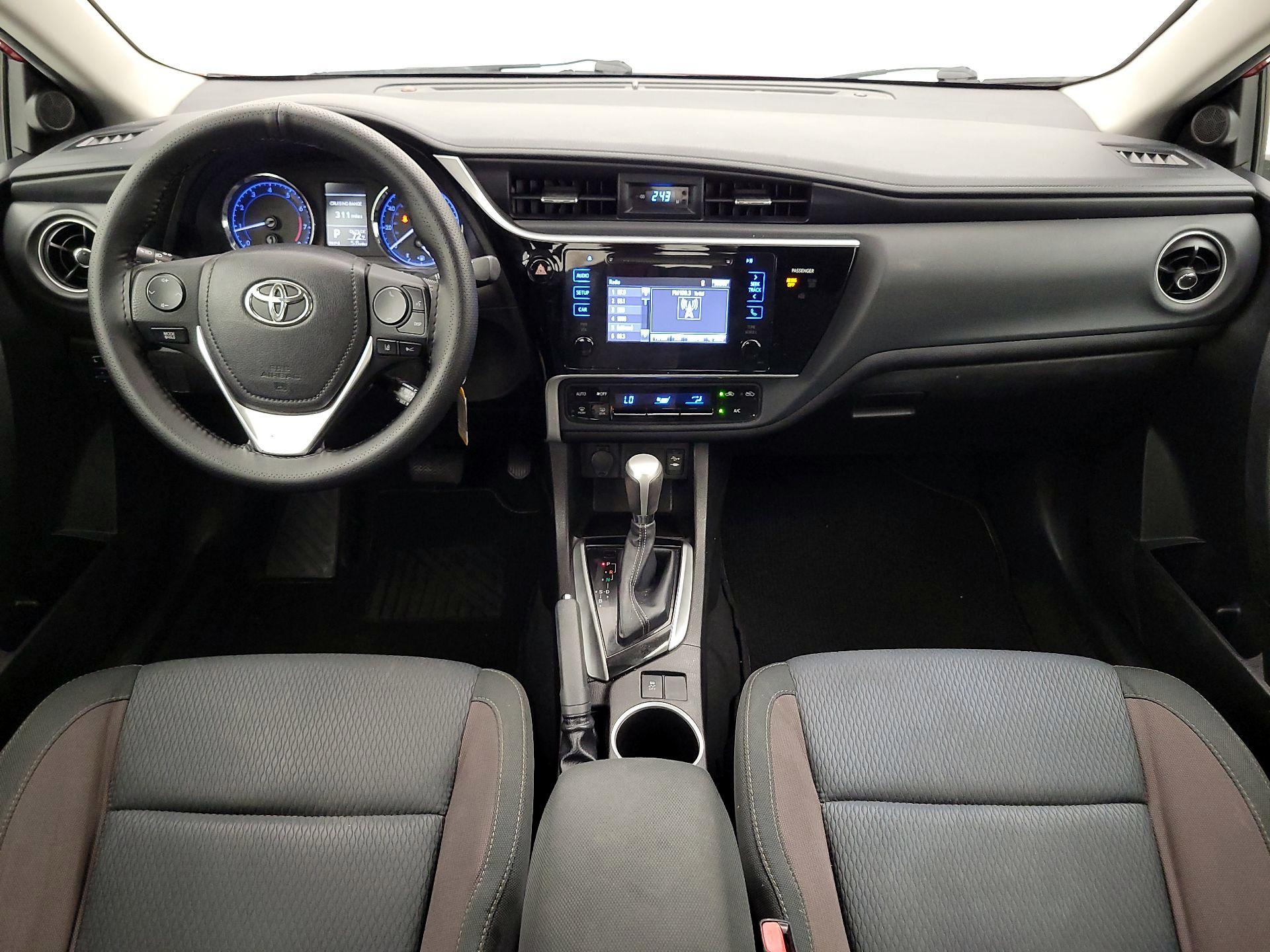 Thumbnail: 2017 Toyota Corolla - 9