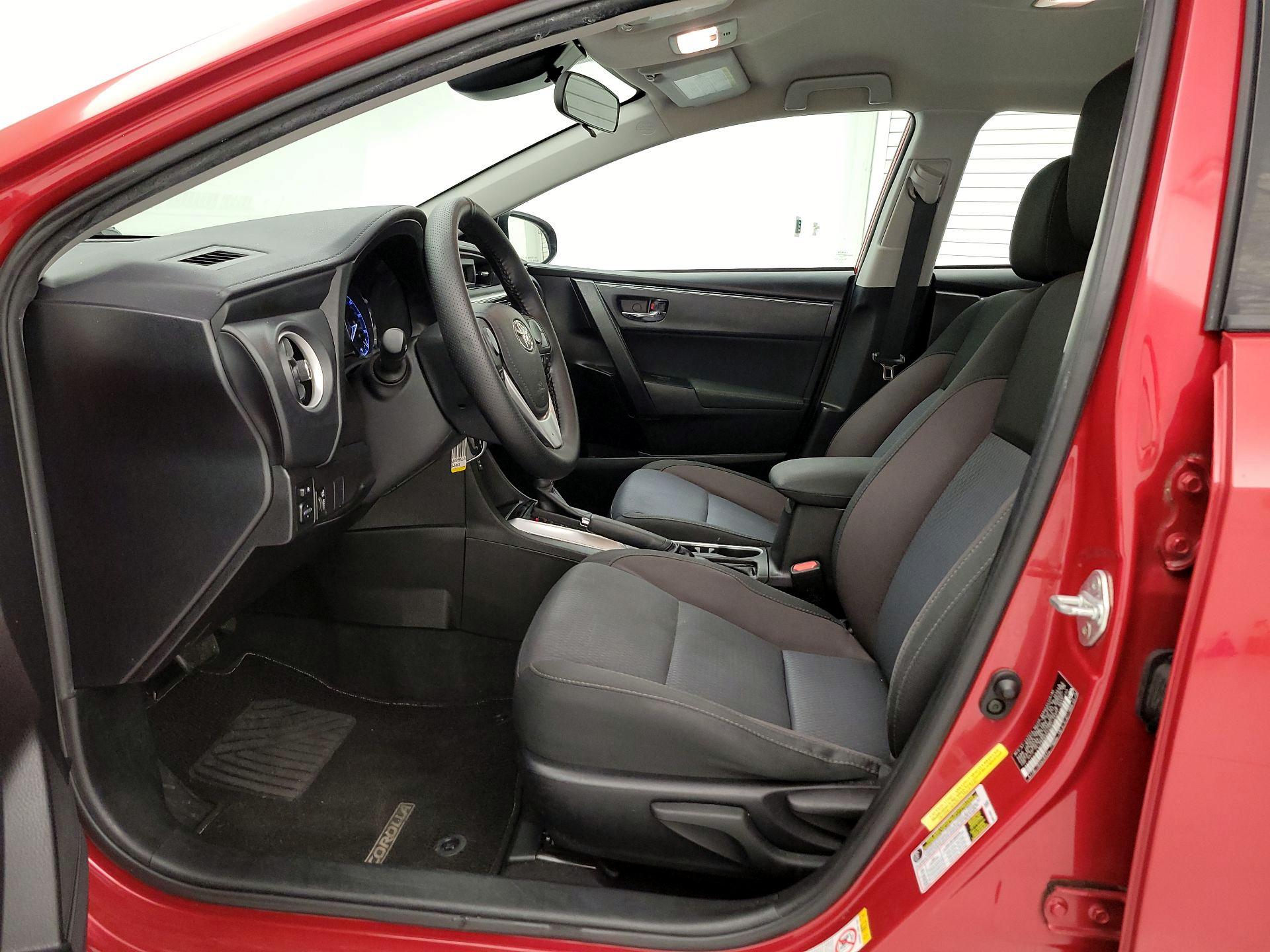 Thumbnail: 2017 Toyota Corolla - 11