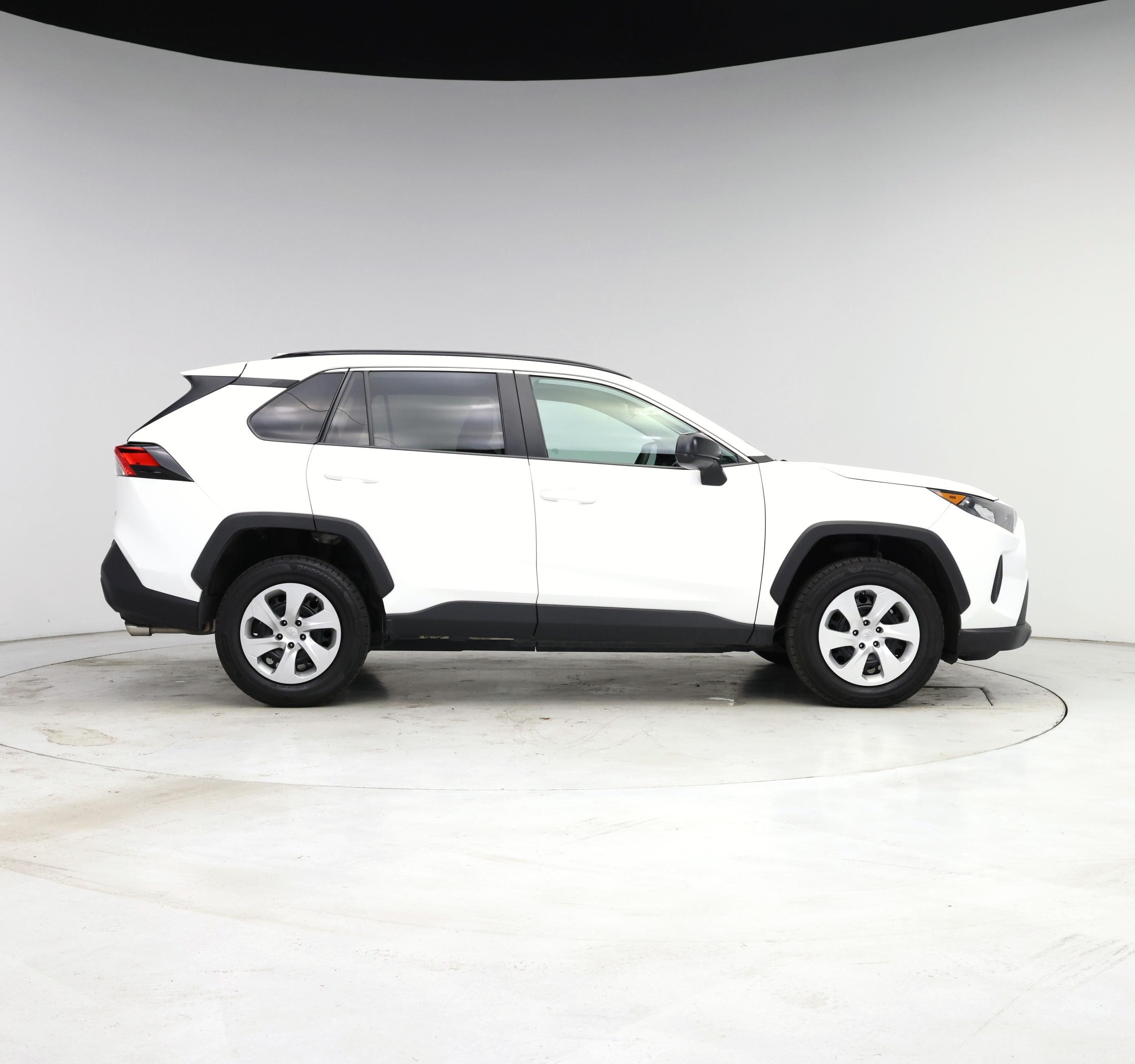 Thumbnail: 2021 Toyota RAV4 - 7