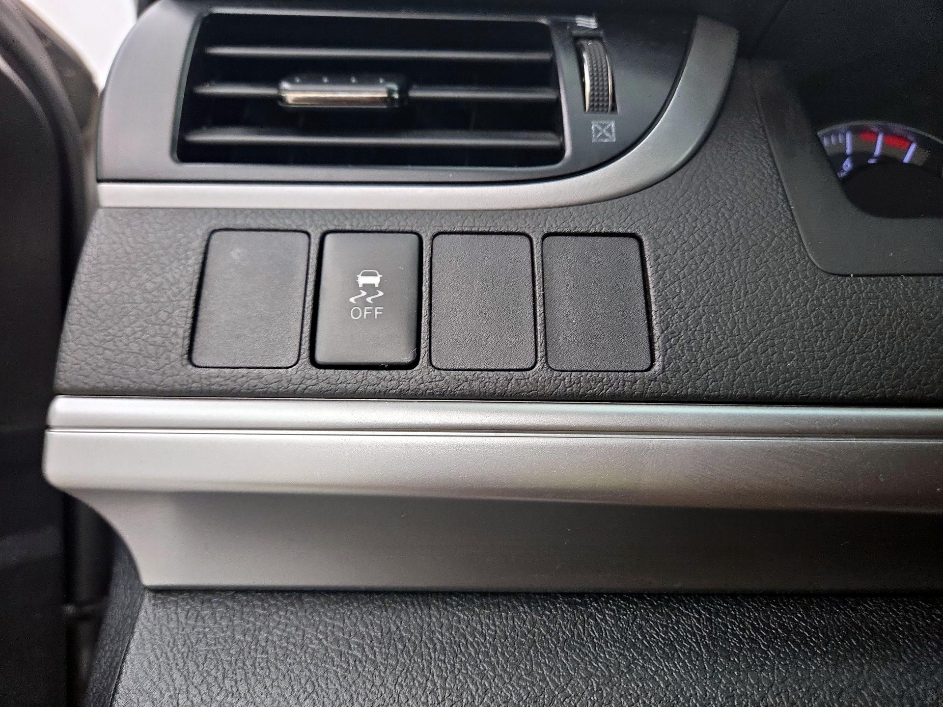 Thumbnail: 2014 Toyota Camry - 13