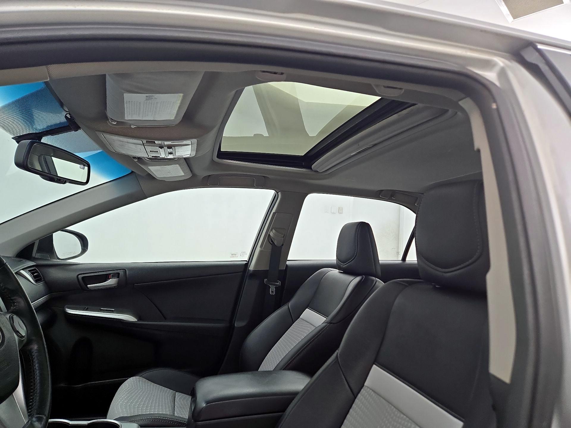 Thumbnail: 2014 Toyota Camry - 19
