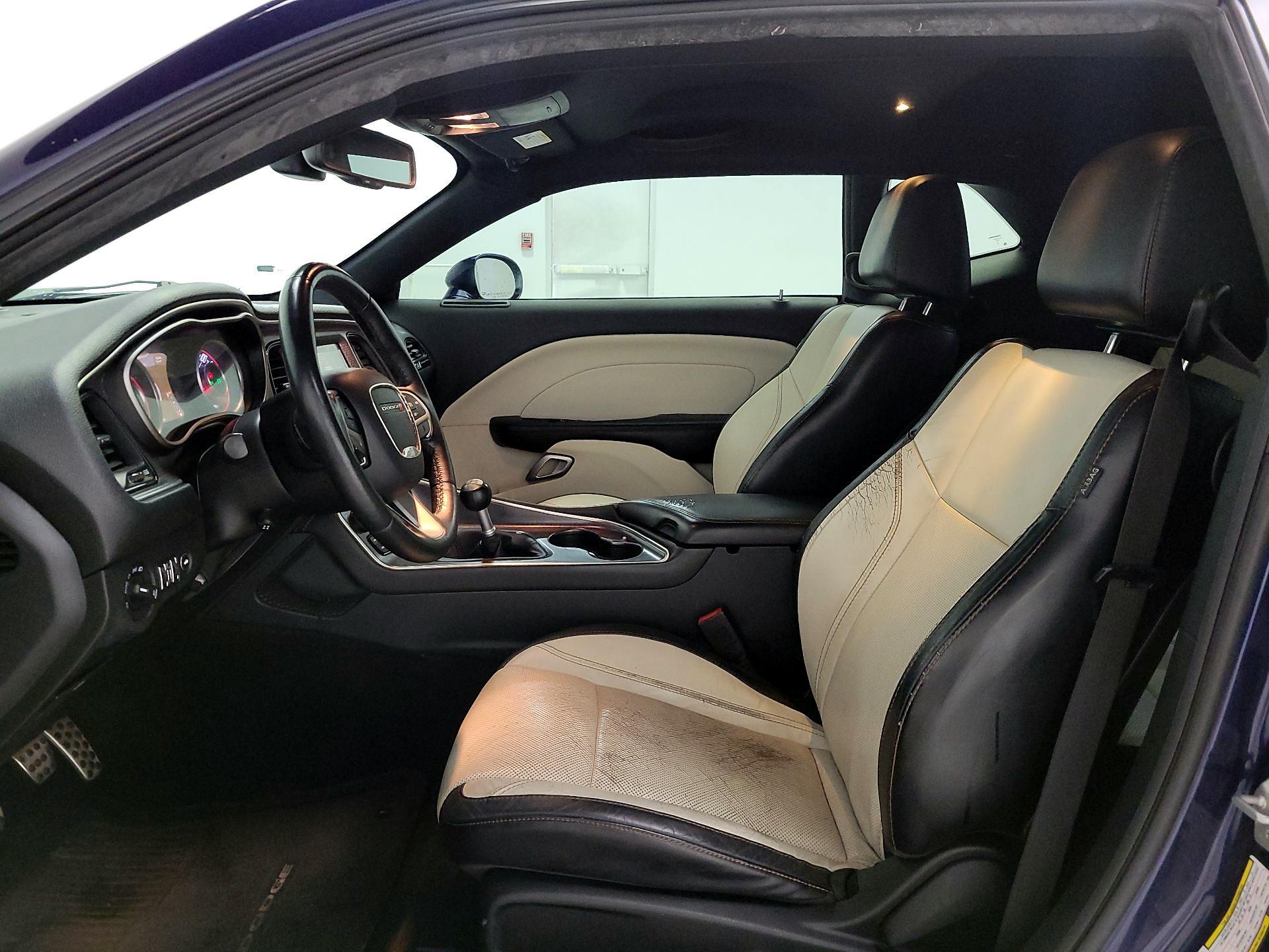Thumbnail: 2016 Dodge Challenger - 11
