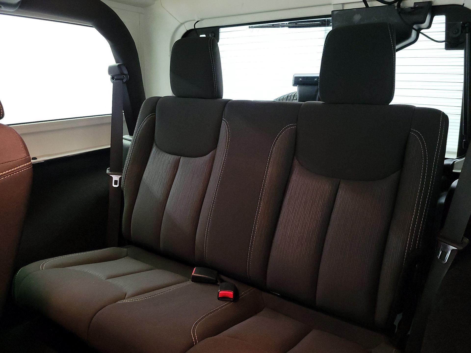 Thumbnail: 2014 Jeep Wrangler - 17