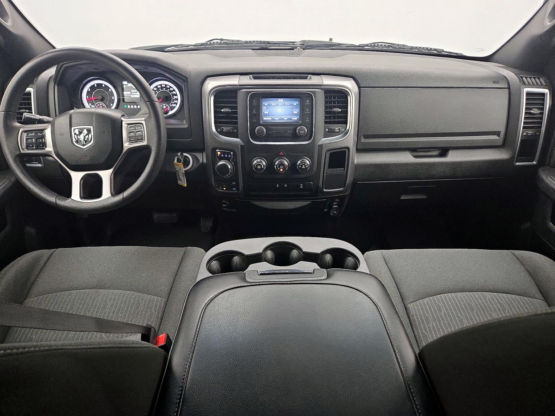 Thumbnail: 2024 RAM 1500 Classic - 9