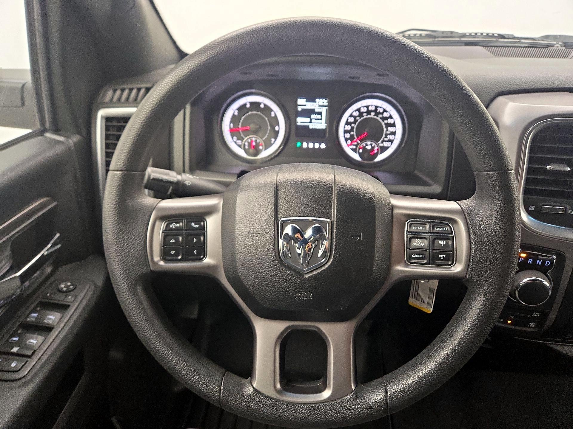 Thumbnail: 2024 RAM 1500 Classic - 10
