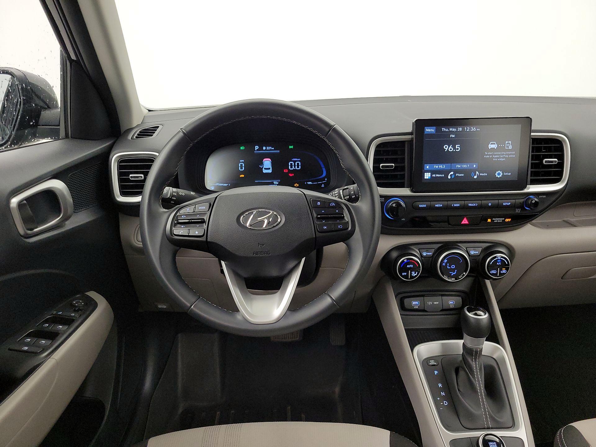 Thumbnail: 2024 Hyundai Venue - 10