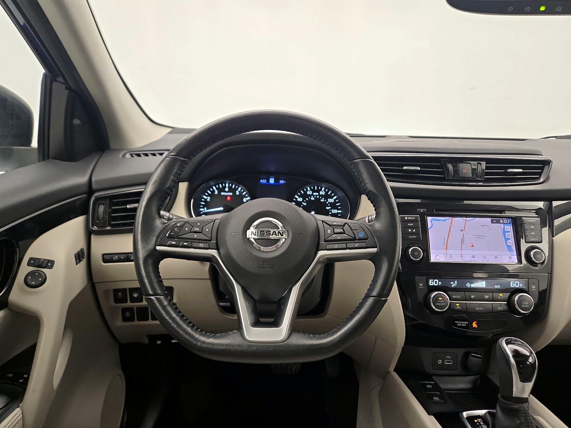 Thumbnail: 2021 Nissan Rogue Sport - 10
