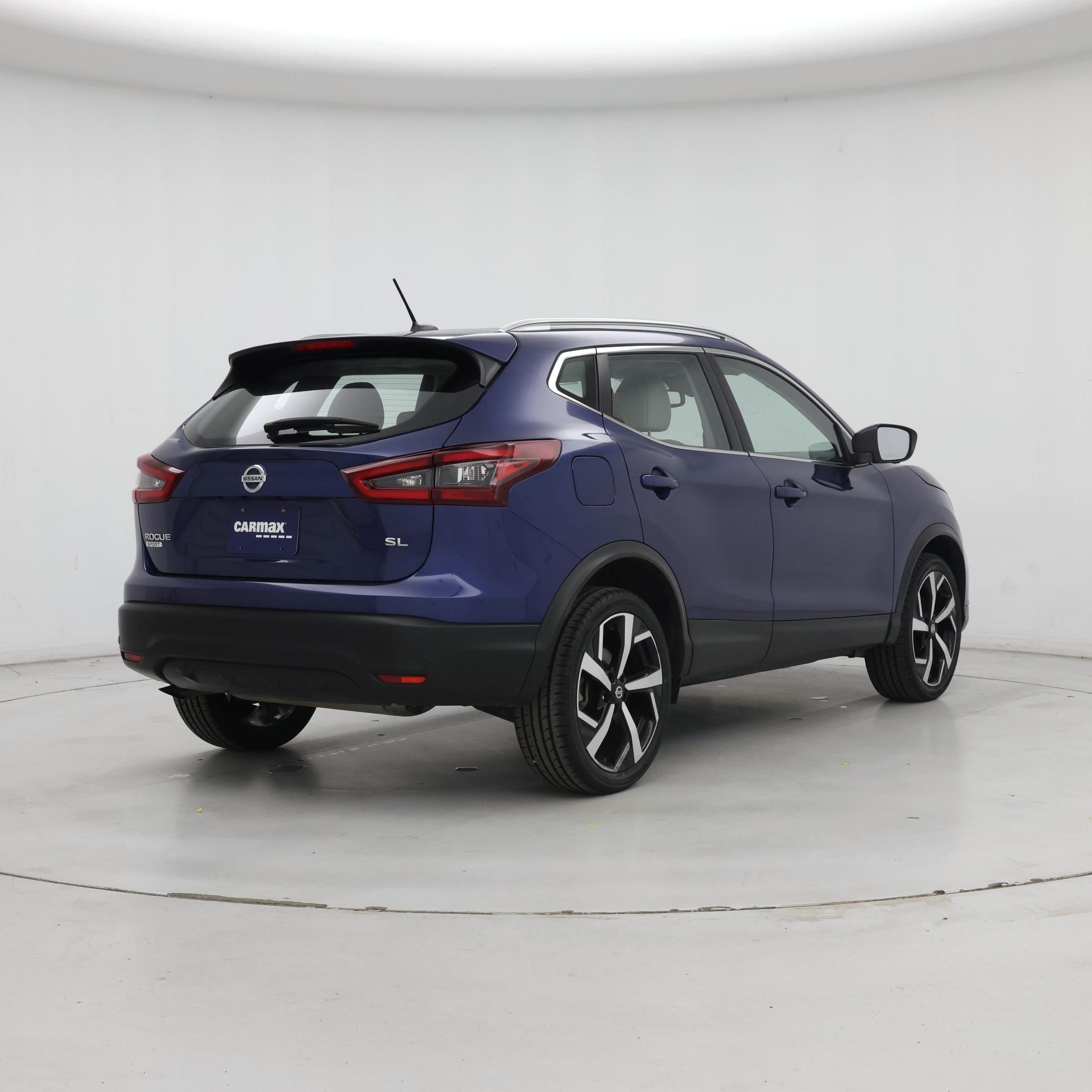 Thumbnail: 2021 Nissan Rogue Sport - 8