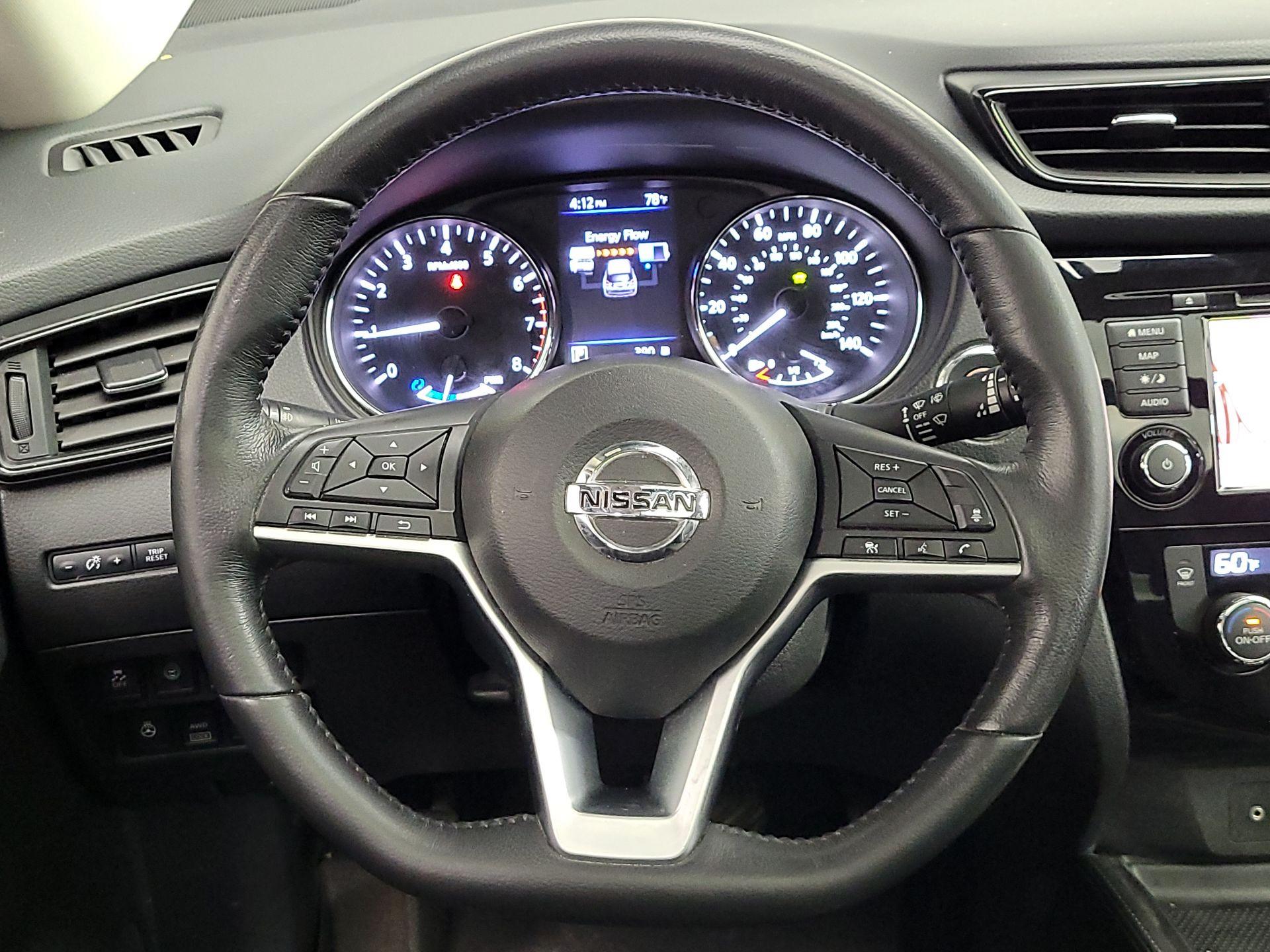 Thumbnail: 2018 Nissan Rogue - 10