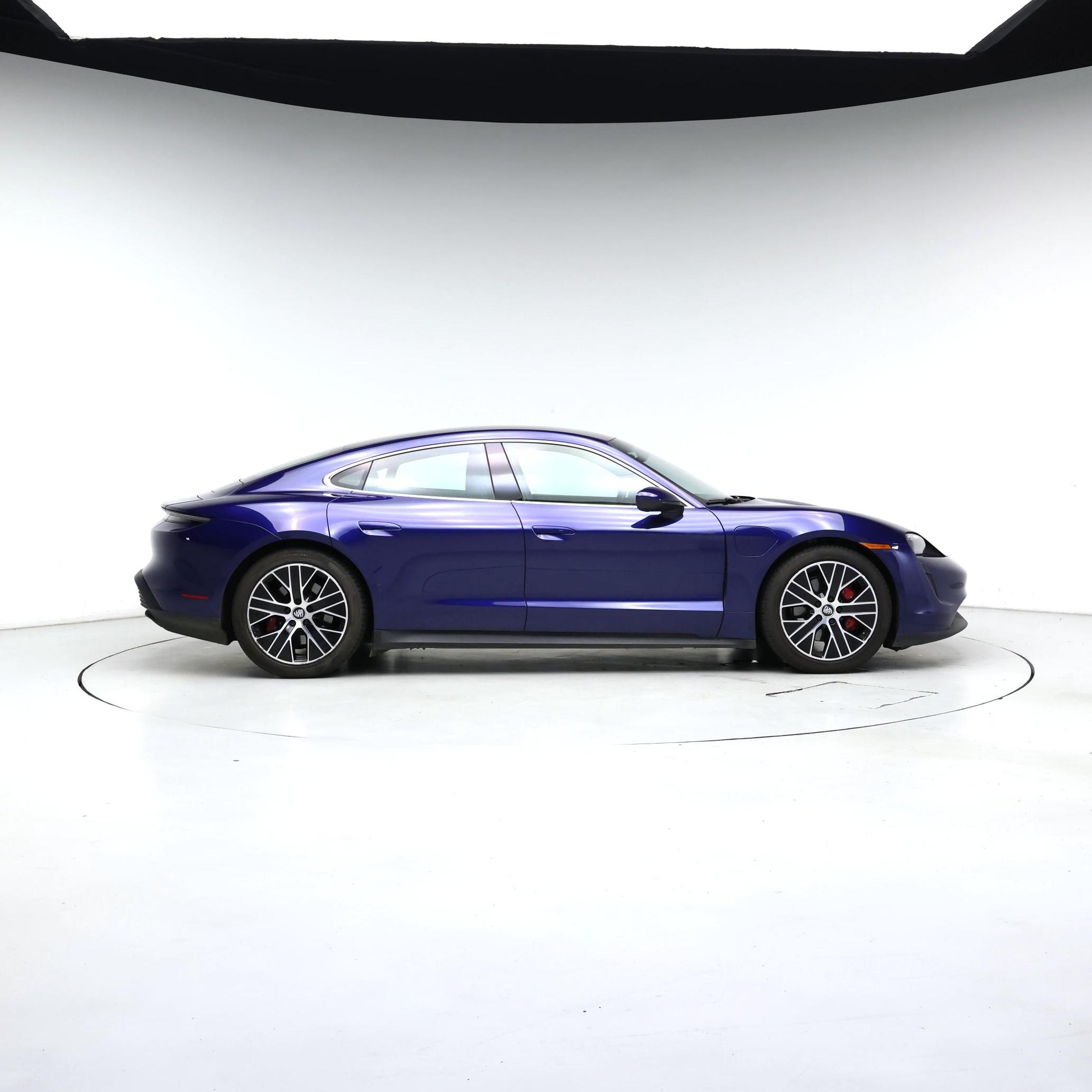 Thumbnail: 2021 Porsche Taycan - 7