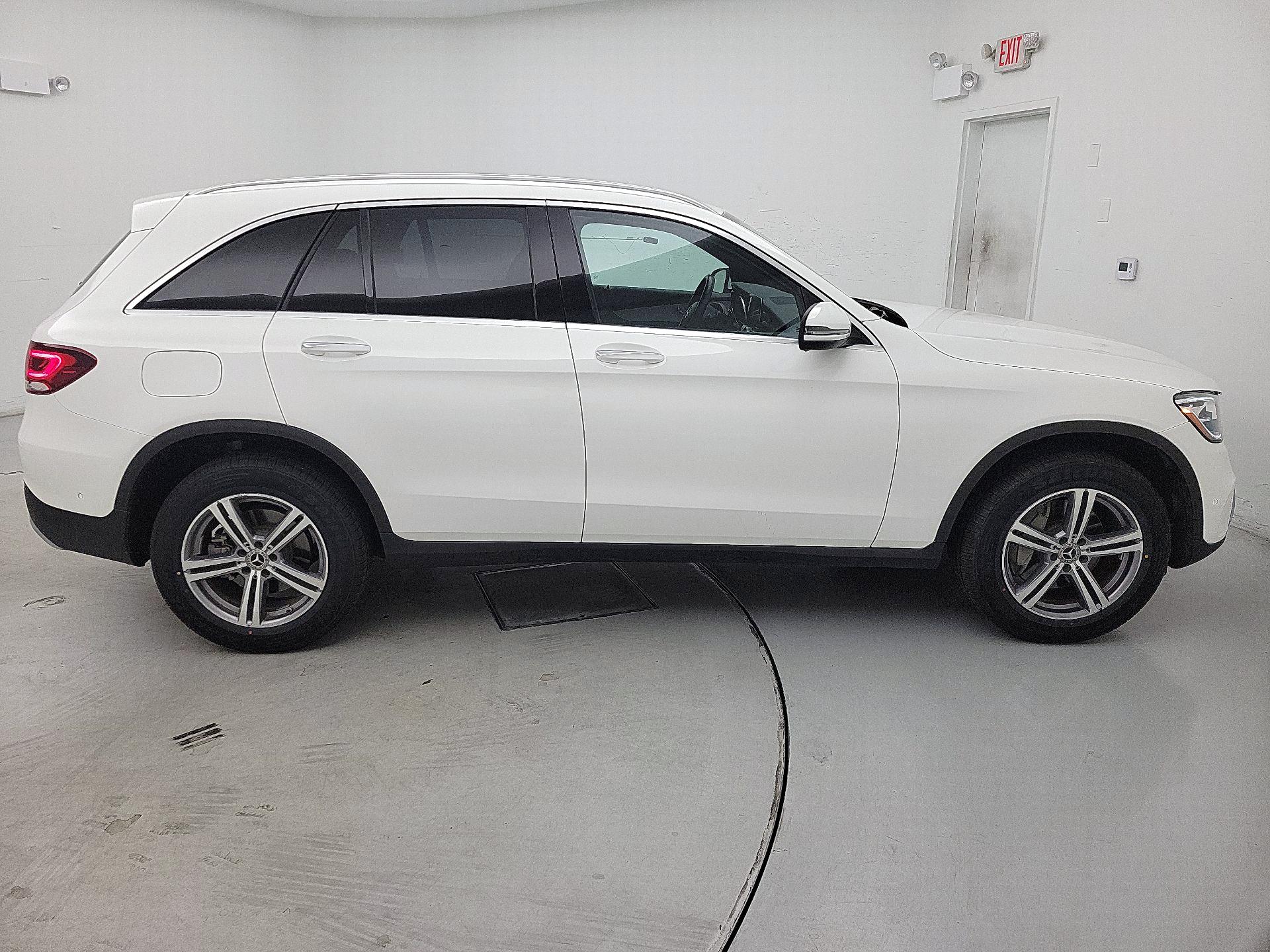 Thumbnail: 2022 Mercedes-Benz GLC - 4