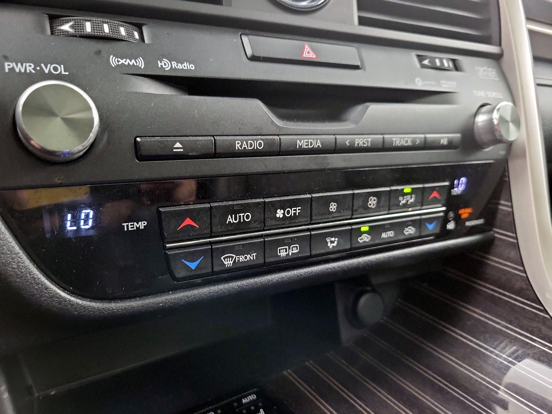 Thumbnail: 2017 Lexus RX - 17