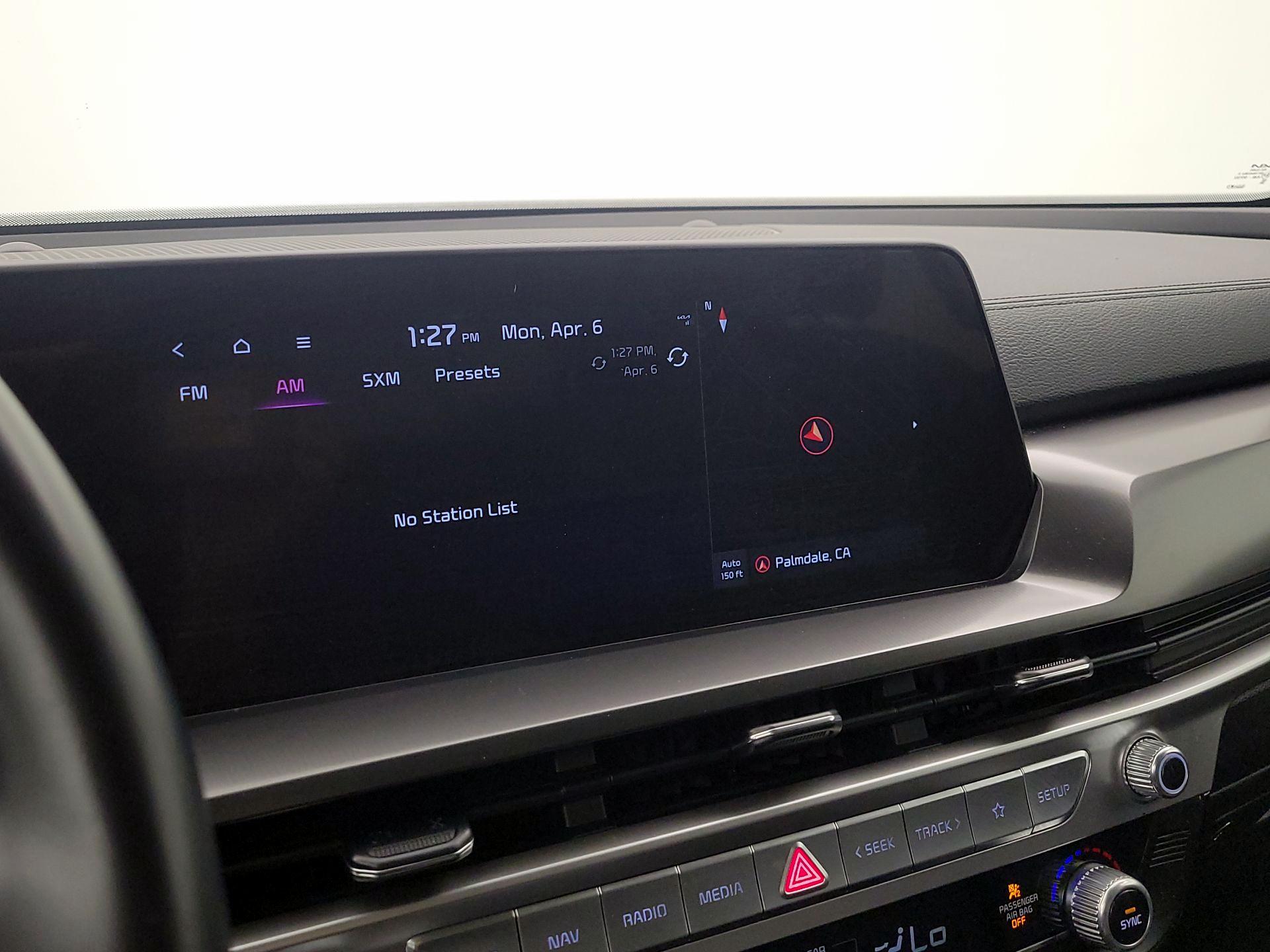 Thumbnail: 2023 Kia Telluride - 16