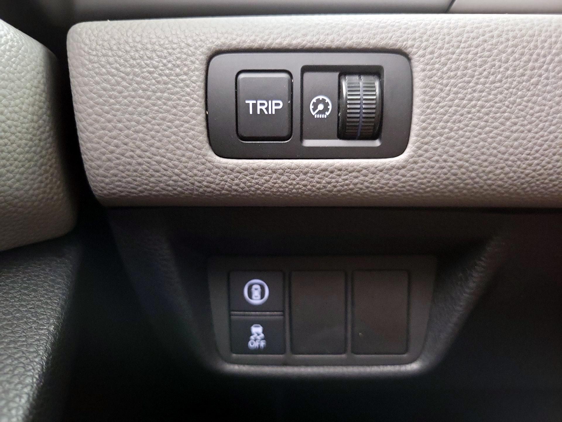 Thumbnail: 2018 Honda Accord - 13