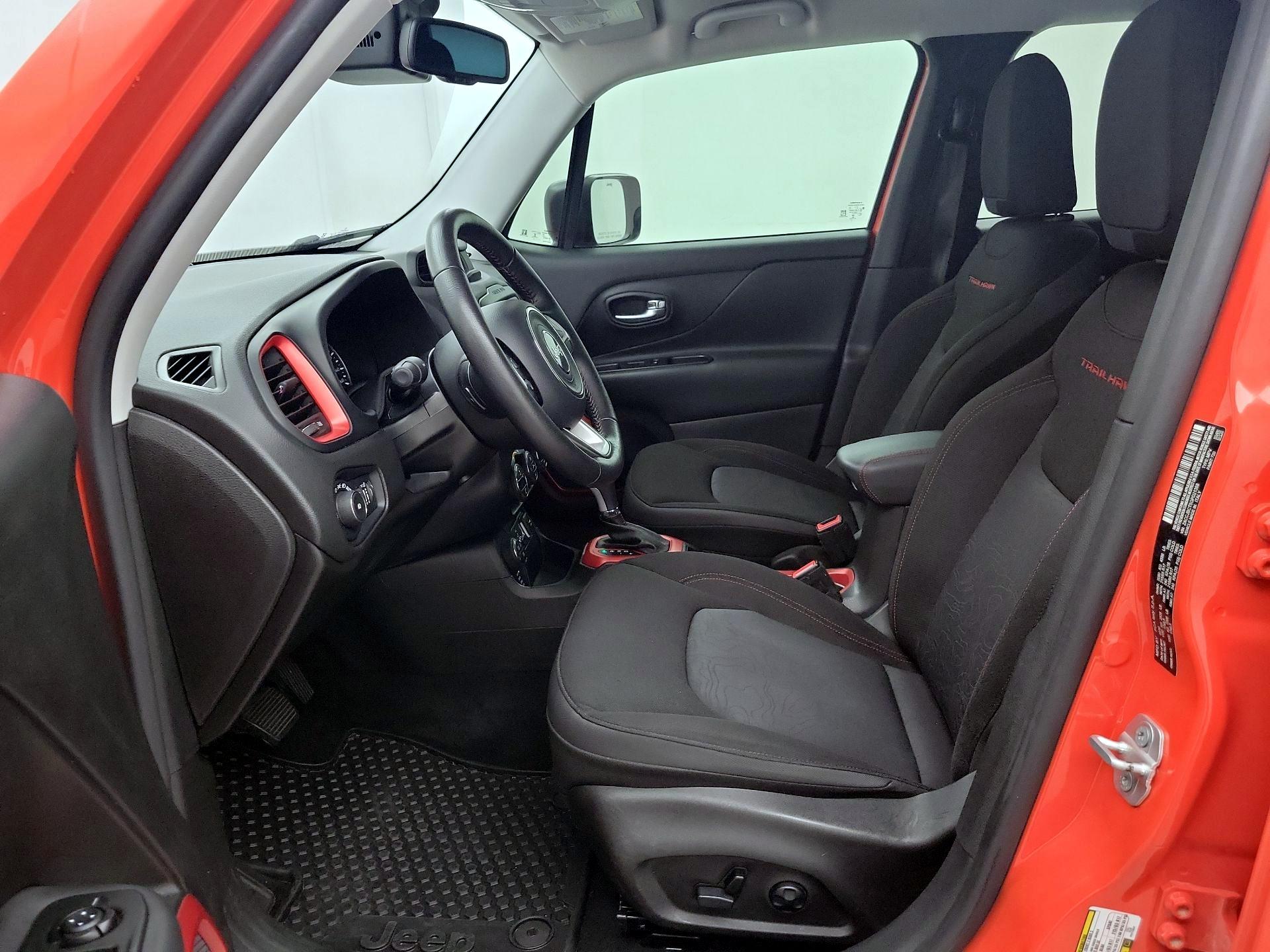 Thumbnail: 2016 Jeep Renegade - 11