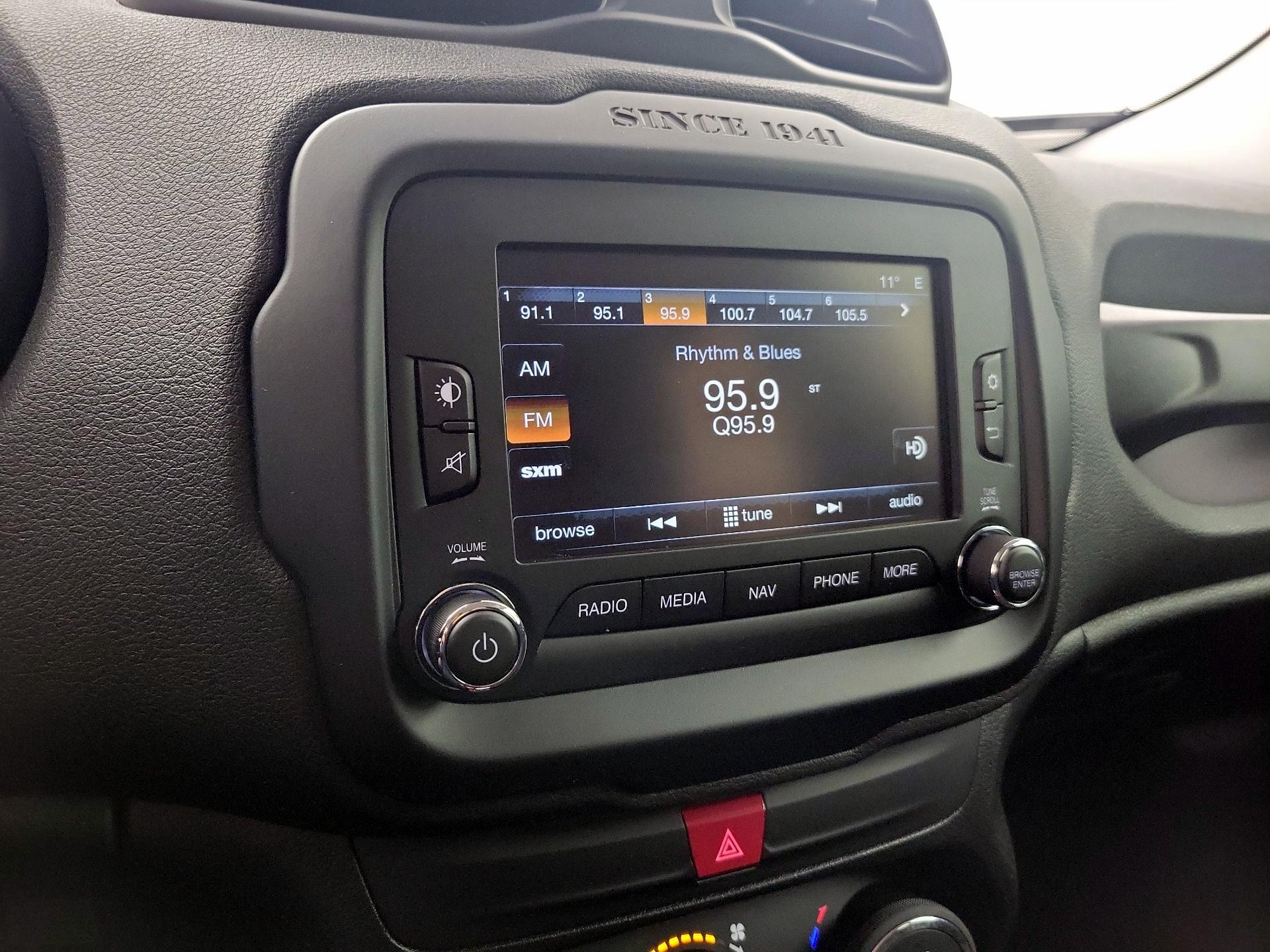 Thumbnail: 2016 Jeep Renegade - 16