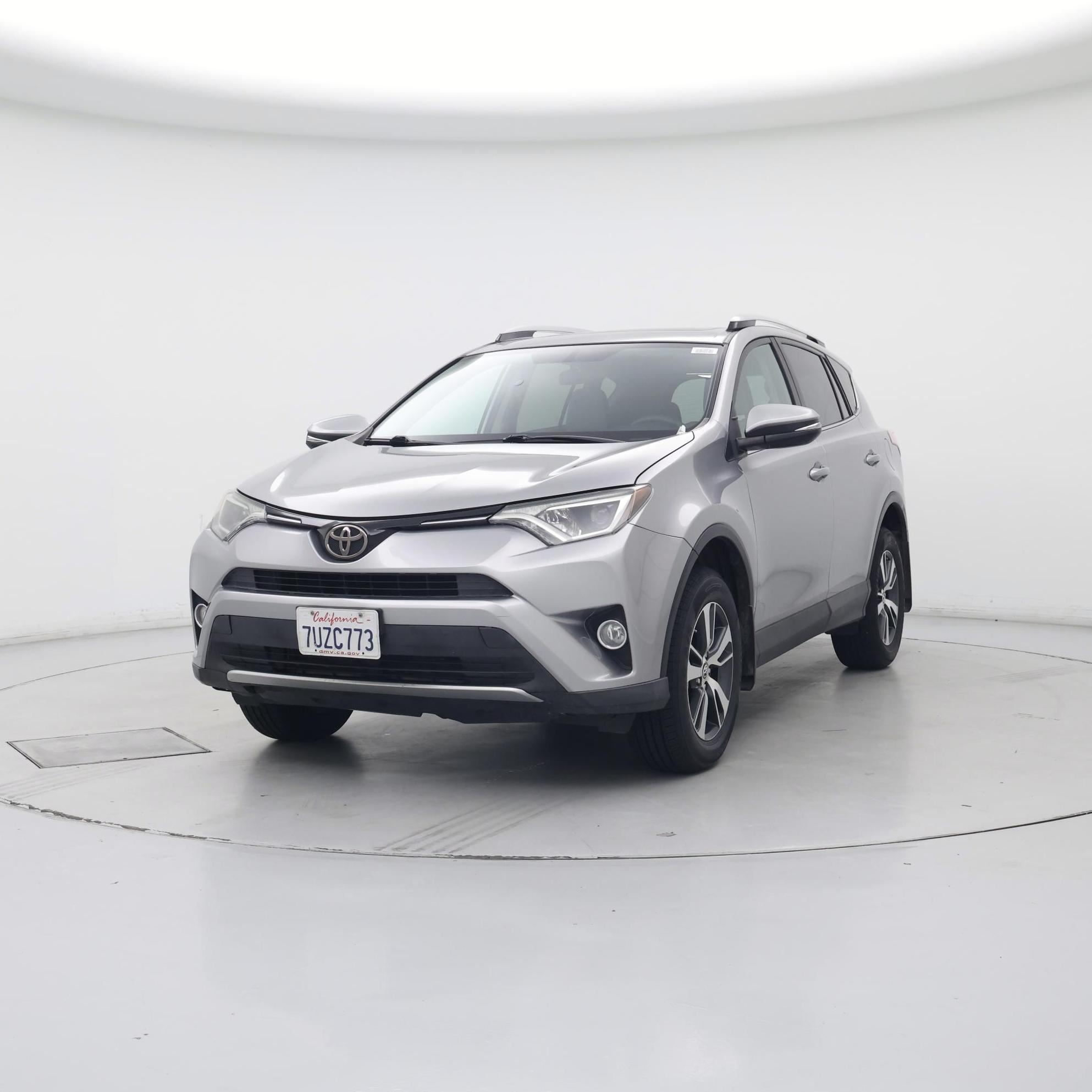 Thumbnail: 2016 Toyota RAV4 - 4