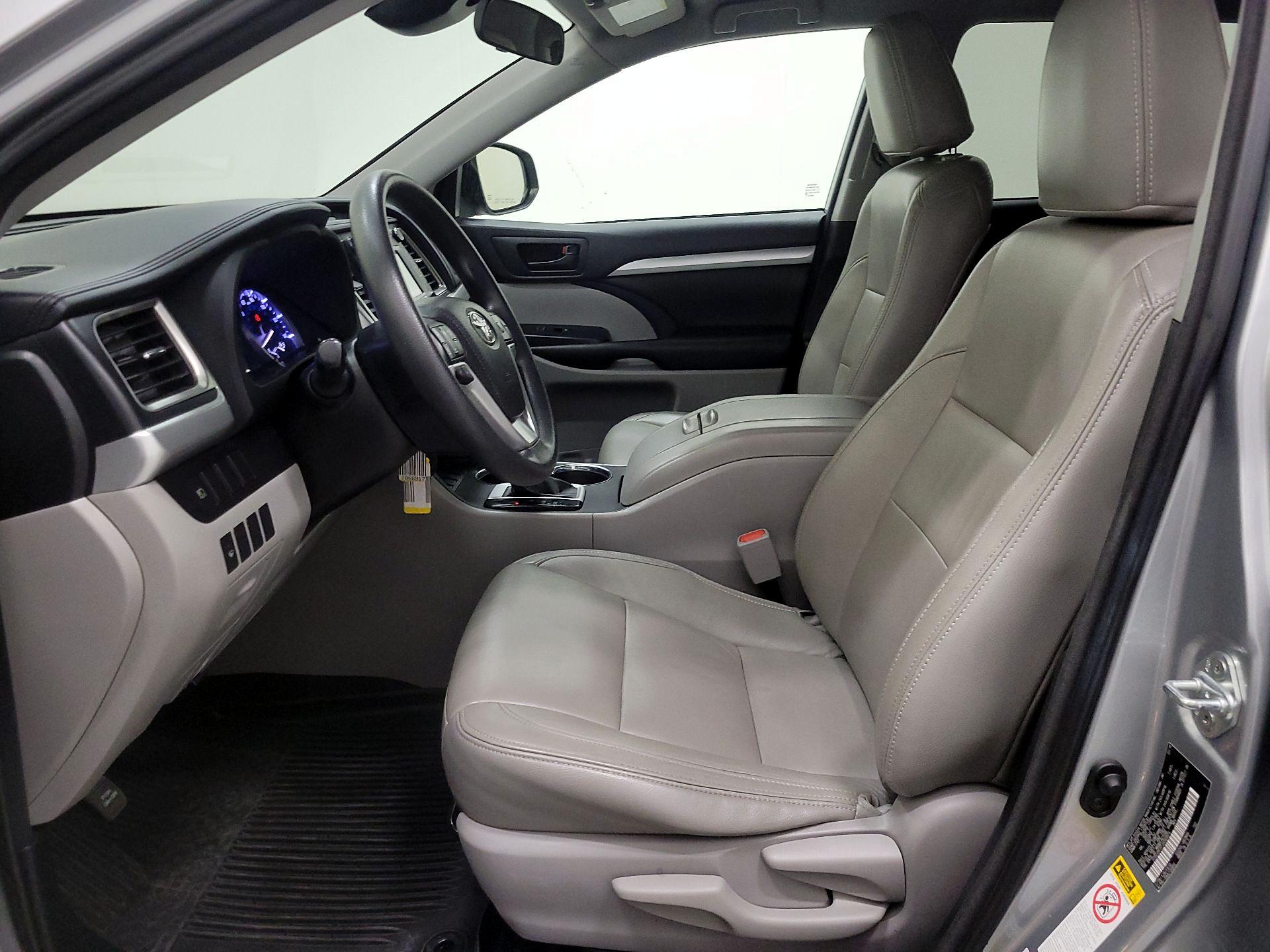 Thumbnail: 2018 Toyota Highlander - 11