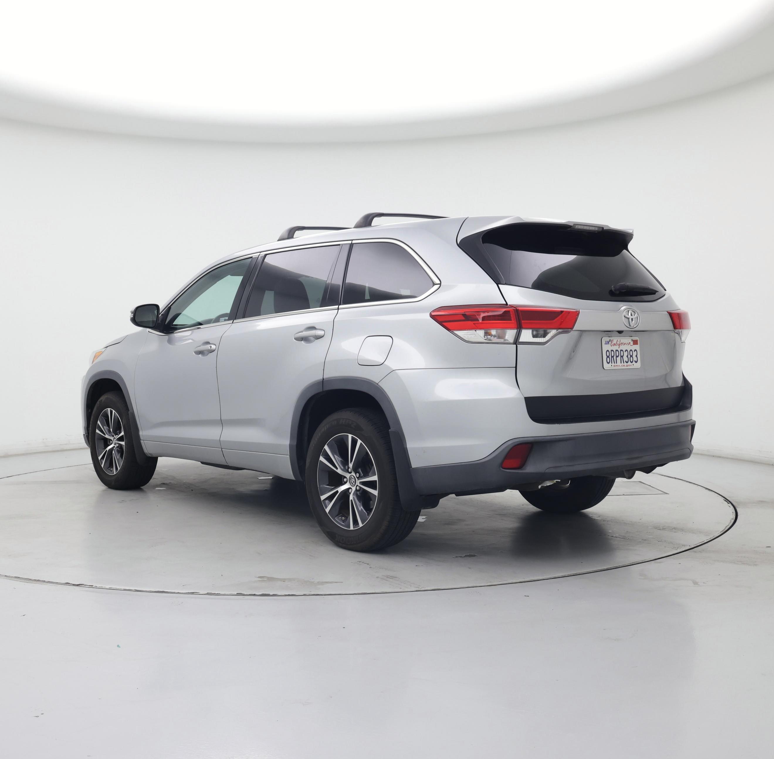 Thumbnail: 2018 Toyota Highlander - 2