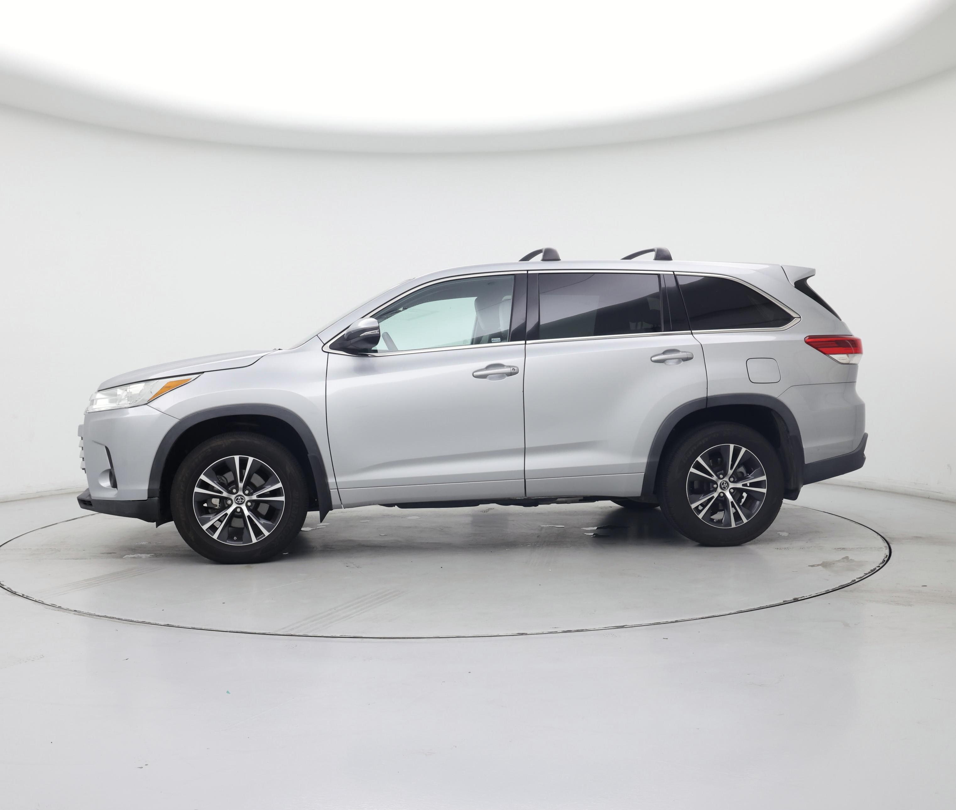 Thumbnail: 2018 Toyota Highlander - 3