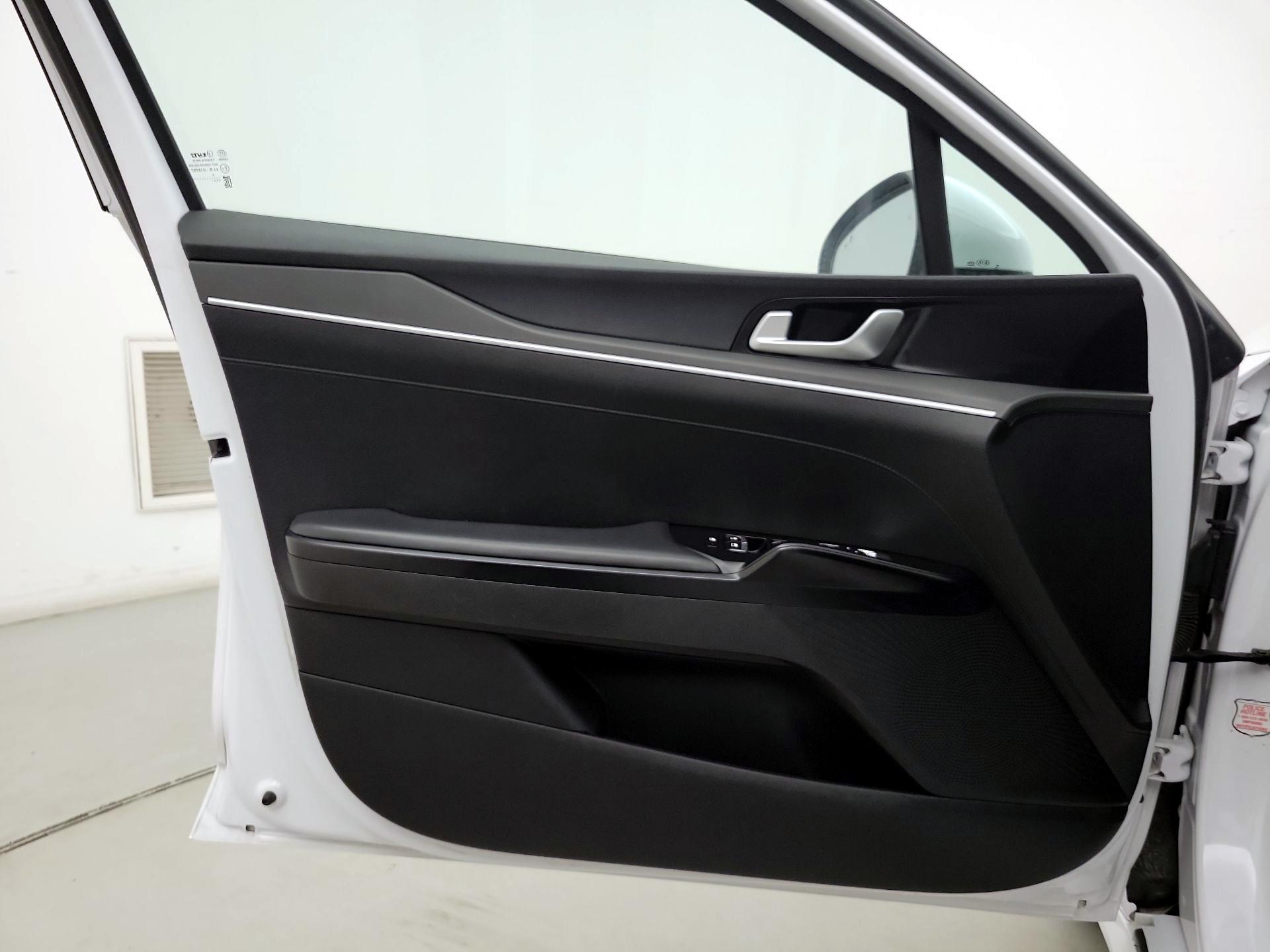 Thumbnail: 2021 Kia K5 - 12