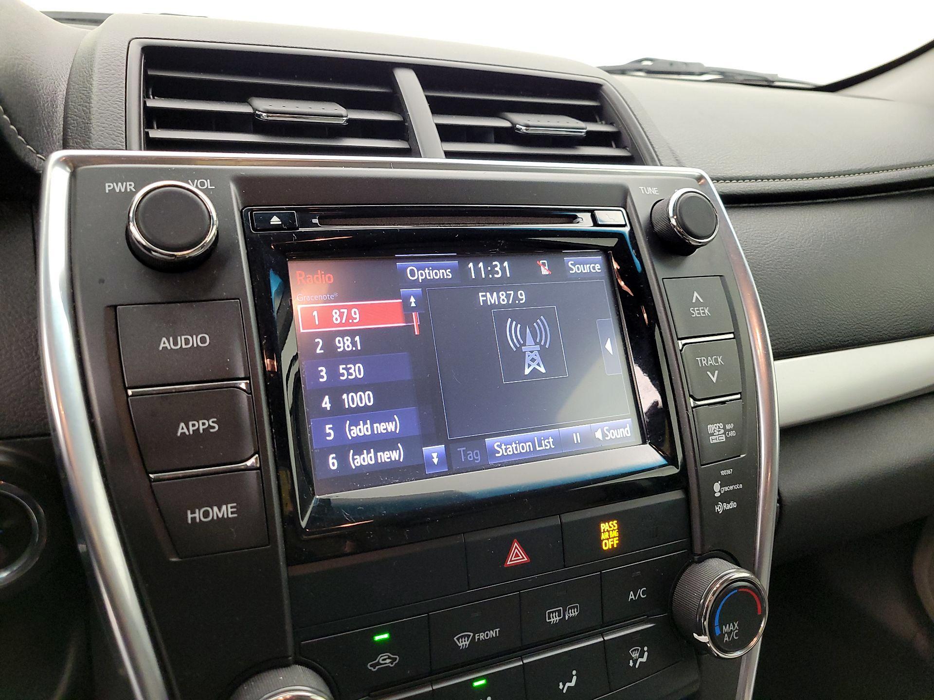 Thumbnail: 2015 Toyota Camry - 15