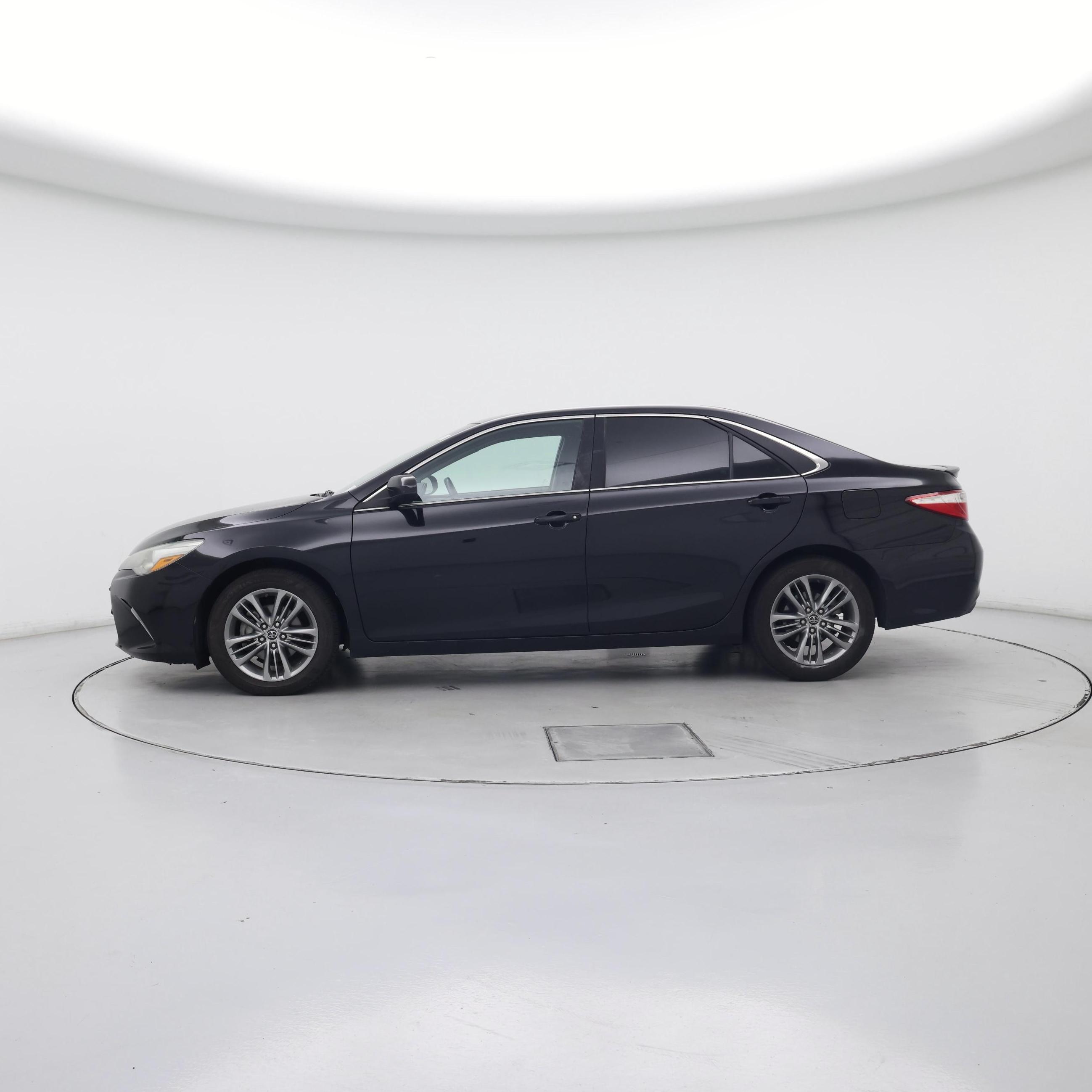 Thumbnail: 2015 Toyota Camry - 3