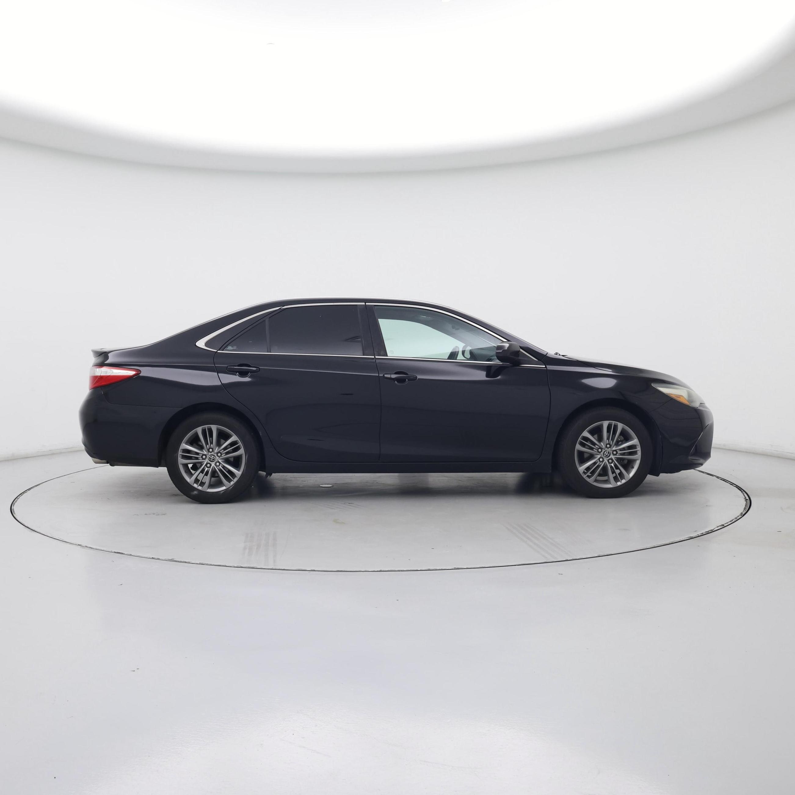 Thumbnail: 2015 Toyota Camry - 7