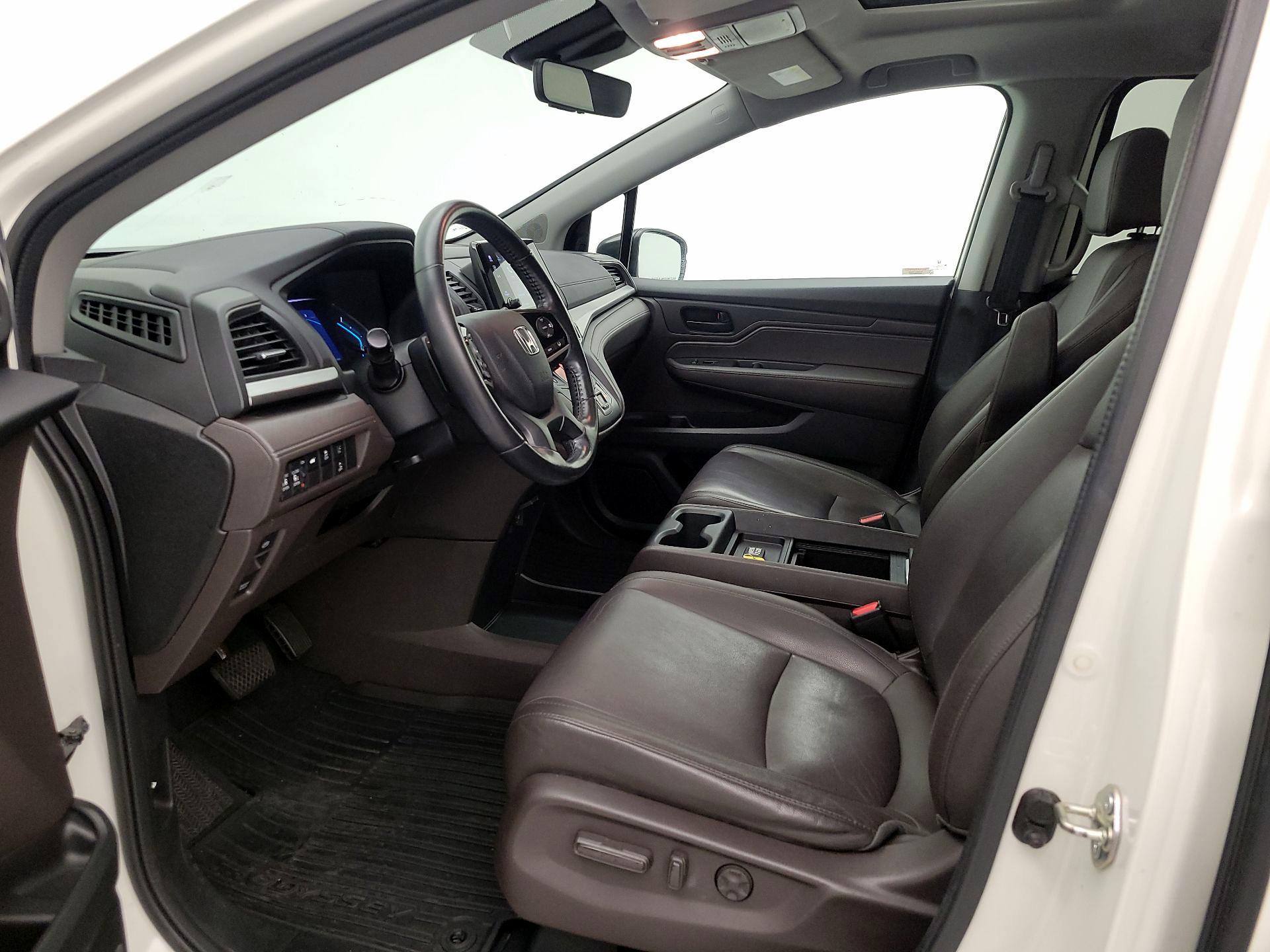 Thumbnail: 2018 Honda Odyssey - 9